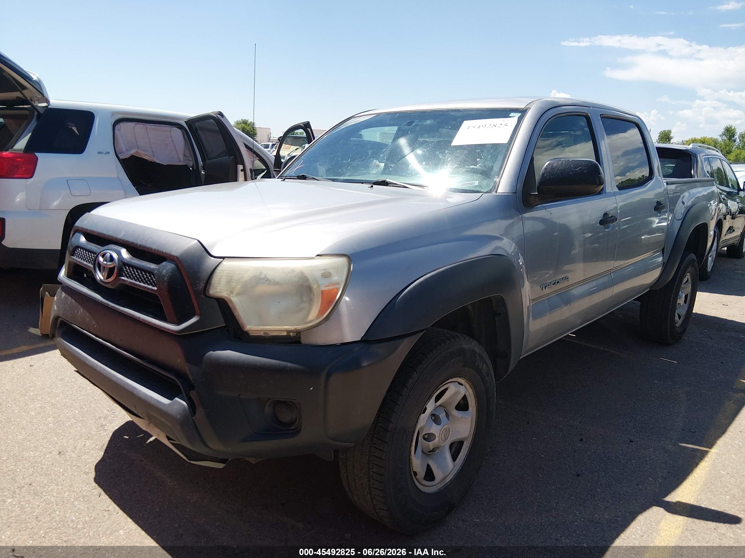 2015 Toyota Tacoma Base V6 Silver vin: 3TMLU4EN5FM164623
