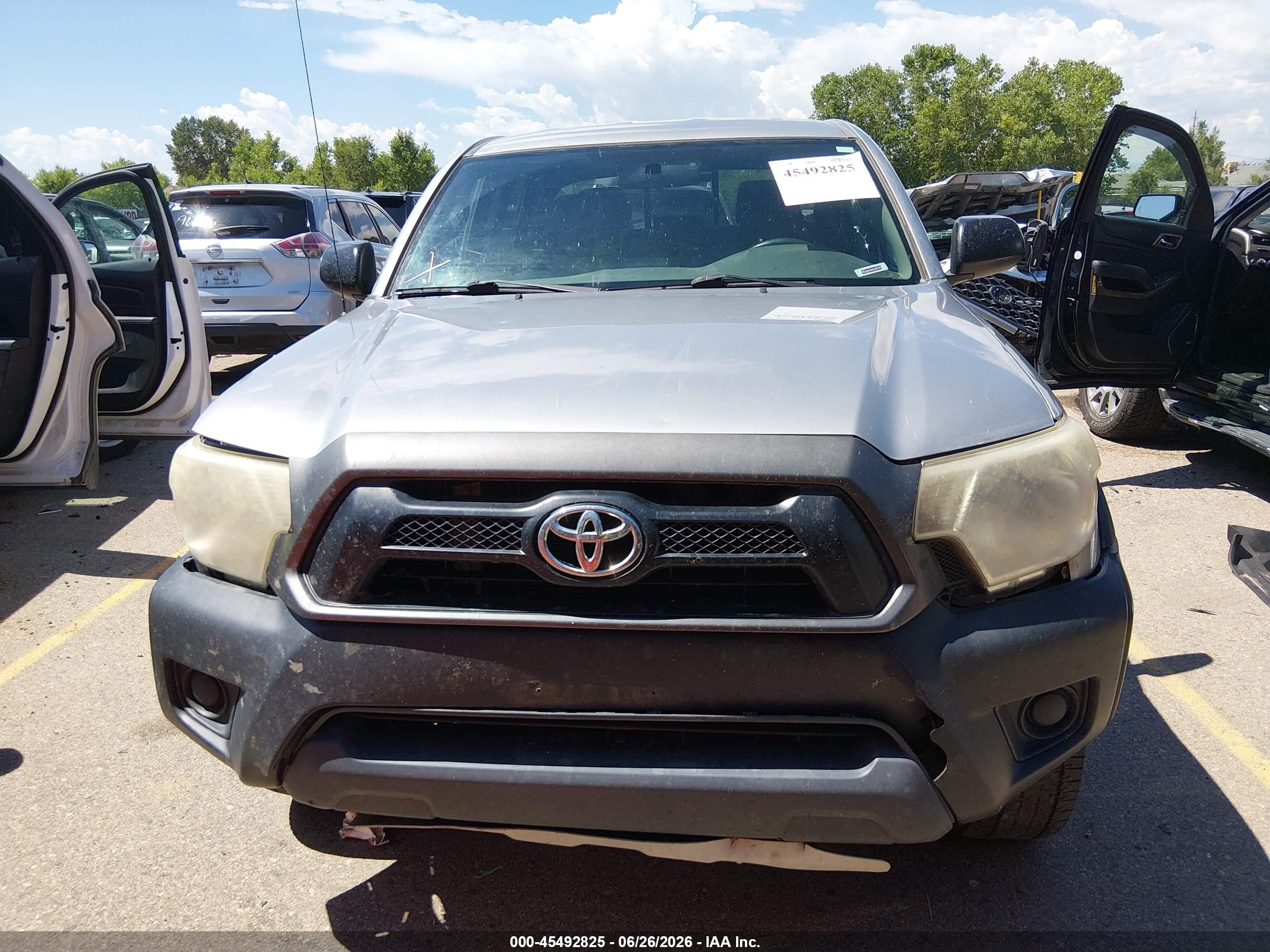 2015 Toyota Tacoma Base V6 Silver vin: 3TMLU4EN5FM164623