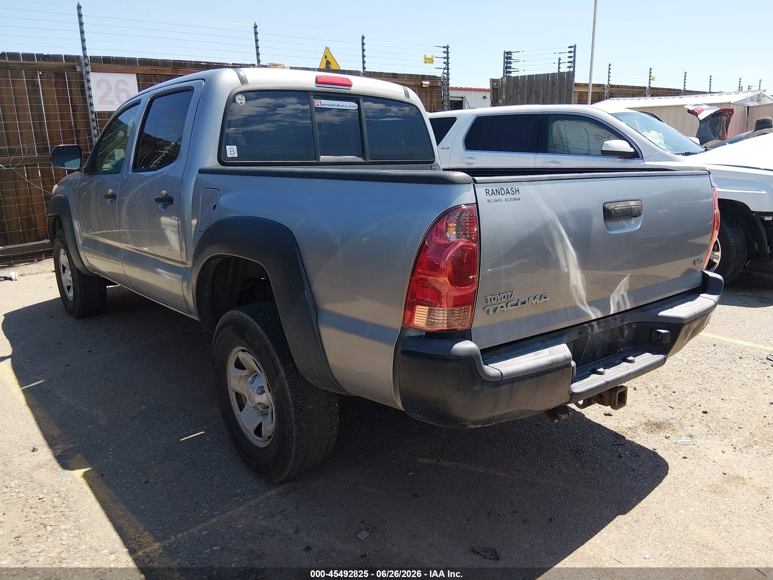 2015 Toyota Tacoma Base V6 Silver vin: 3TMLU4EN5FM164623