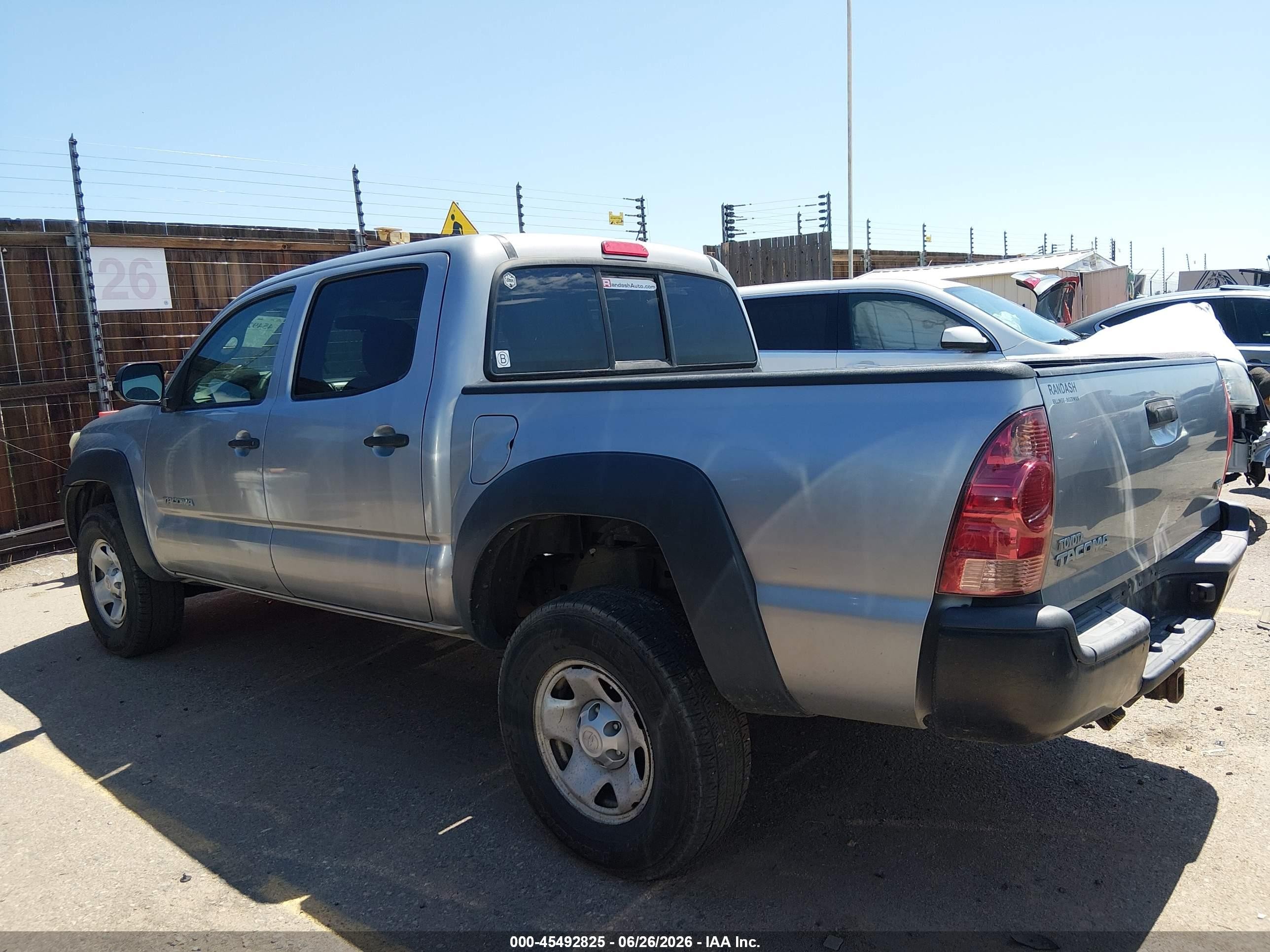 2015 Toyota Tacoma Base V6 Silver vin: 3TMLU4EN5FM164623