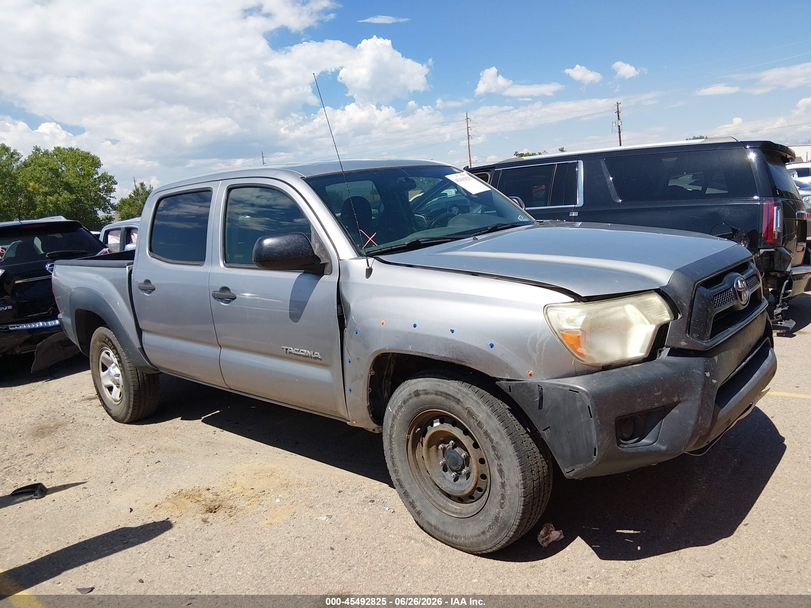 2015 Toyota Tacoma Base V6 Silver vin: 3TMLU4EN5FM164623