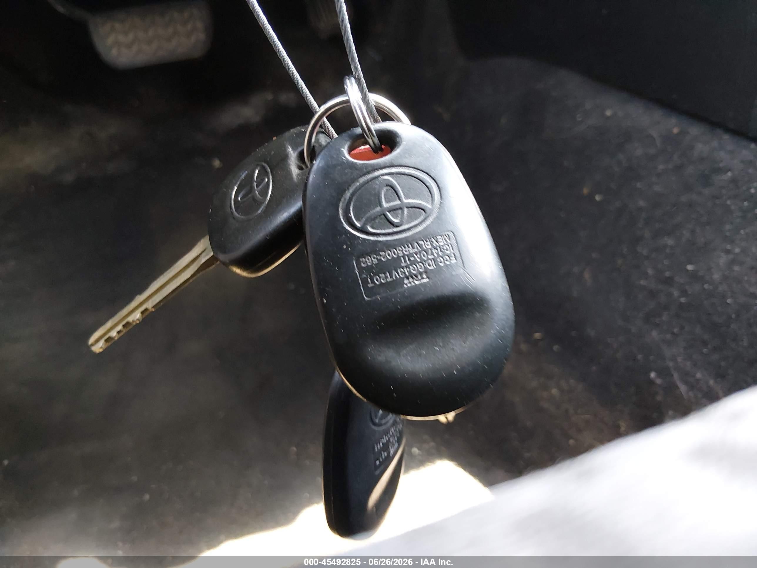 2015 Toyota Tacoma Base V6 Silver vin: 3TMLU4EN5FM164623