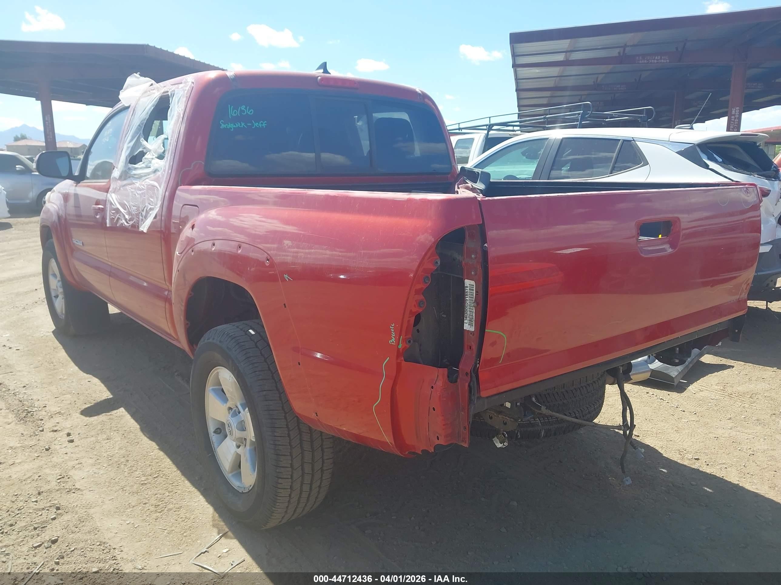 2015 Toyota Tacoma Base V6 Red vin: 3TMLU4EN5FM180000