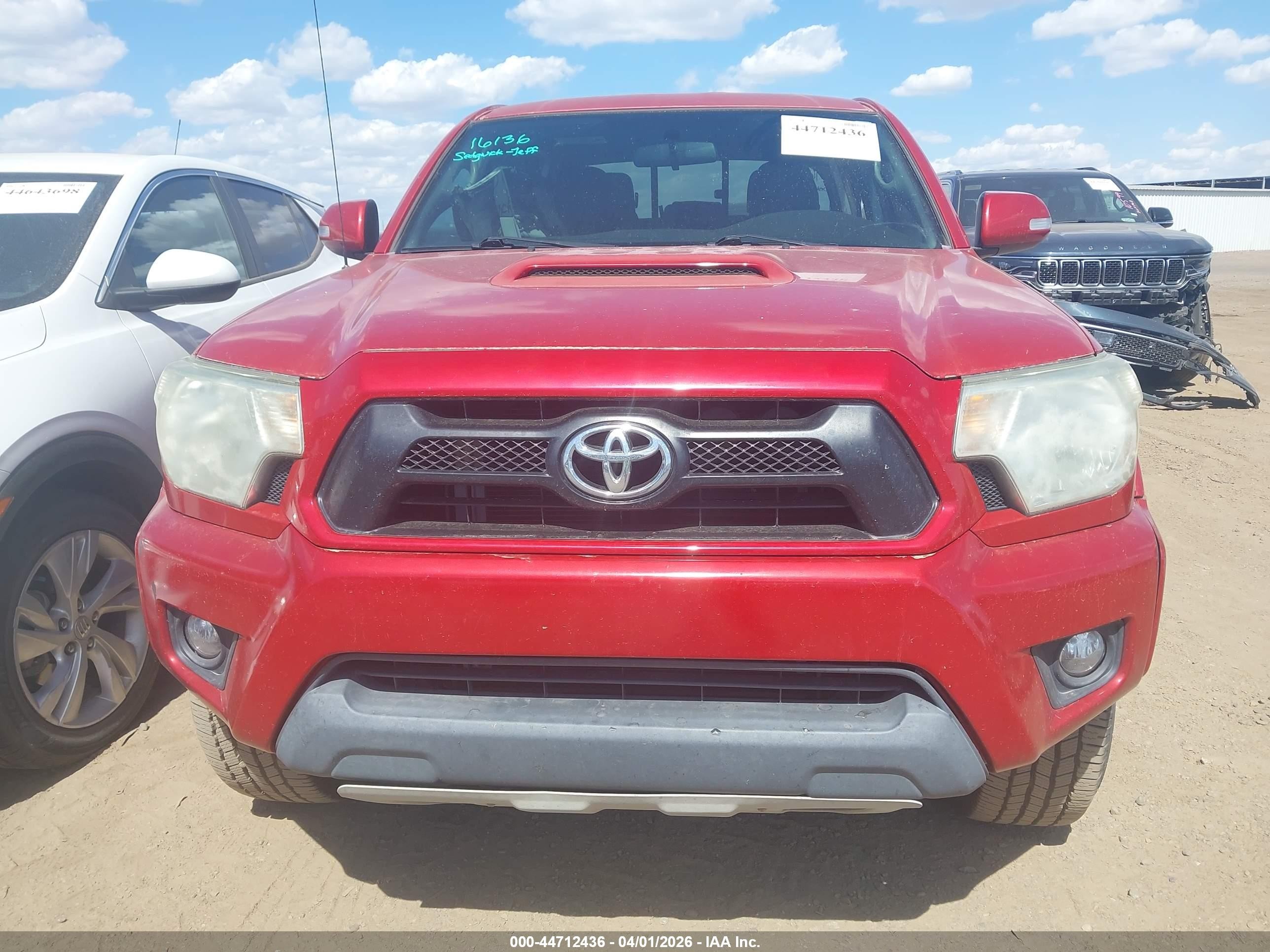 2015 Toyota Tacoma Base V6 Red vin: 3TMLU4EN5FM180000