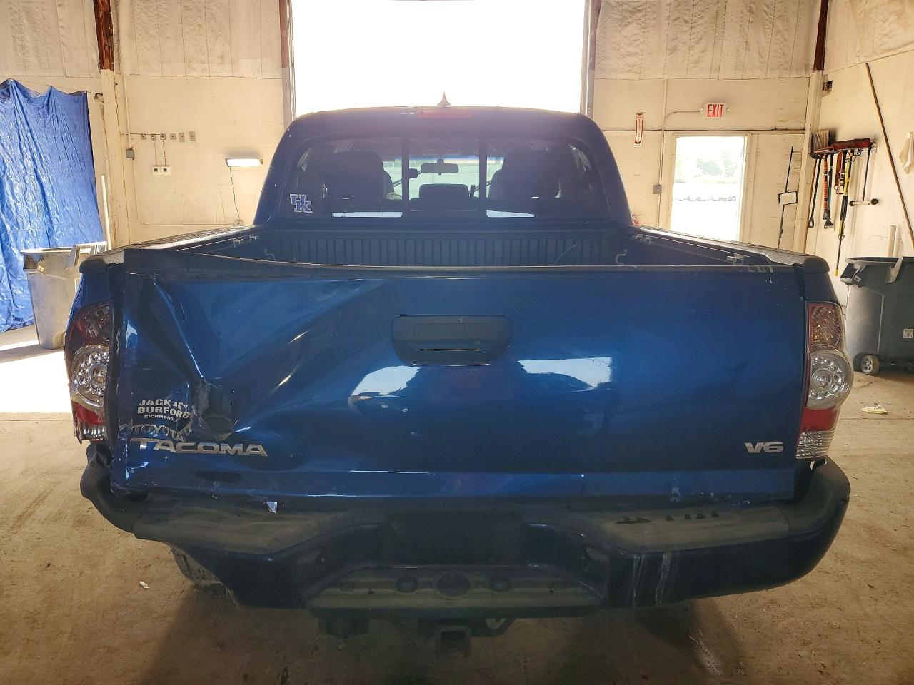 2015 Toyota Tacoma V6 Blue vin: 3TMLU4EN5FM182619