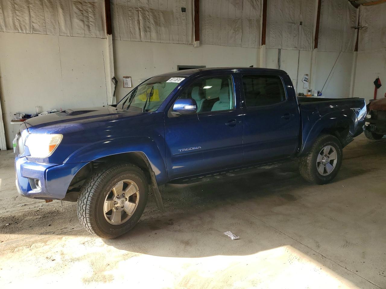 2015 Toyota Tacoma V6 Blue vin: 3TMLU4EN5FM182619