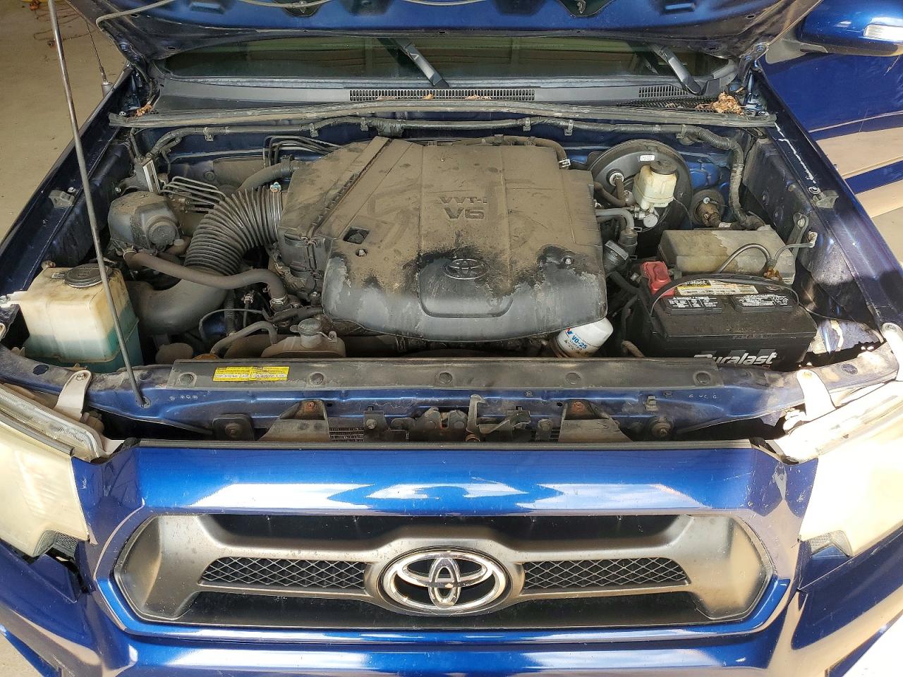 2015 Toyota Tacoma V6 Blue vin: 3TMLU4EN5FM182619