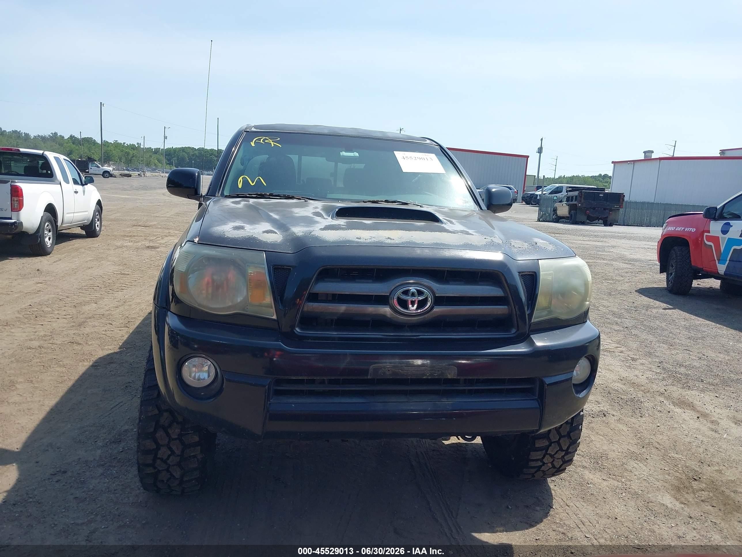 2010 Toyota Tacoma Base V6 Черный vin: 3TMLU4EN6AM038425