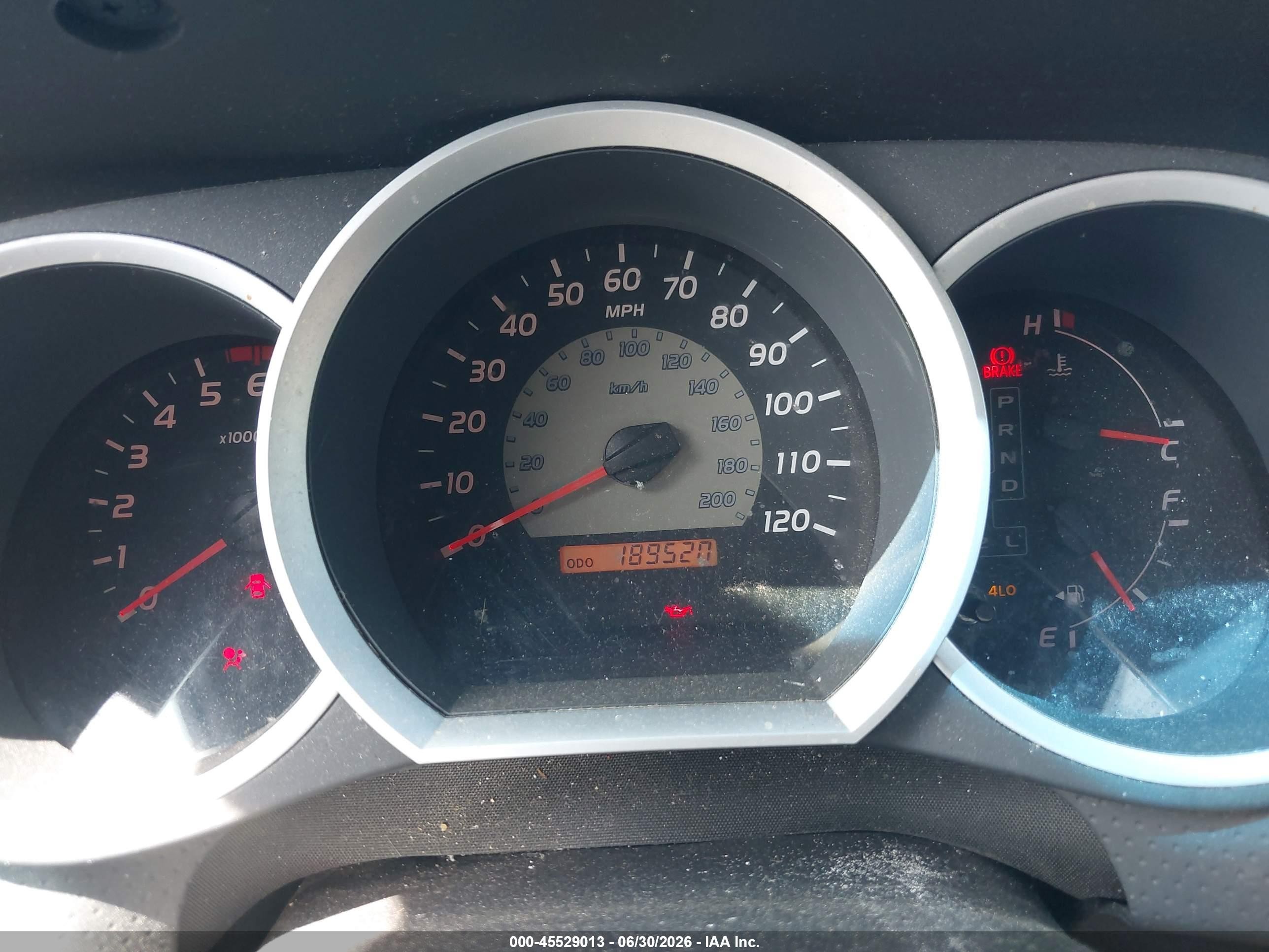 2010 Toyota Tacoma Base V6 Черный vin: 3TMLU4EN6AM038425