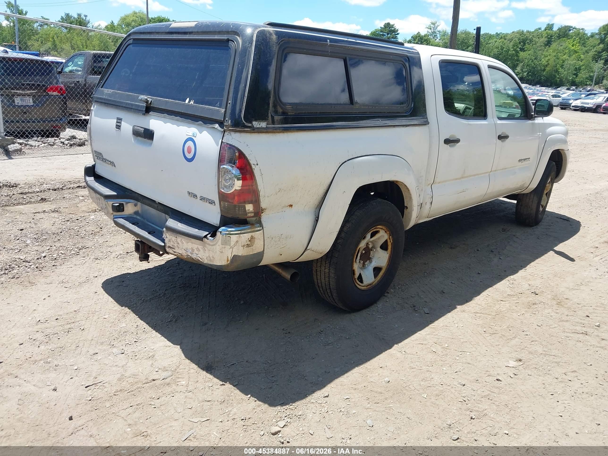 2010 Toyota Tacoma Base V6 White vin: 3TMLU4EN6AM042524