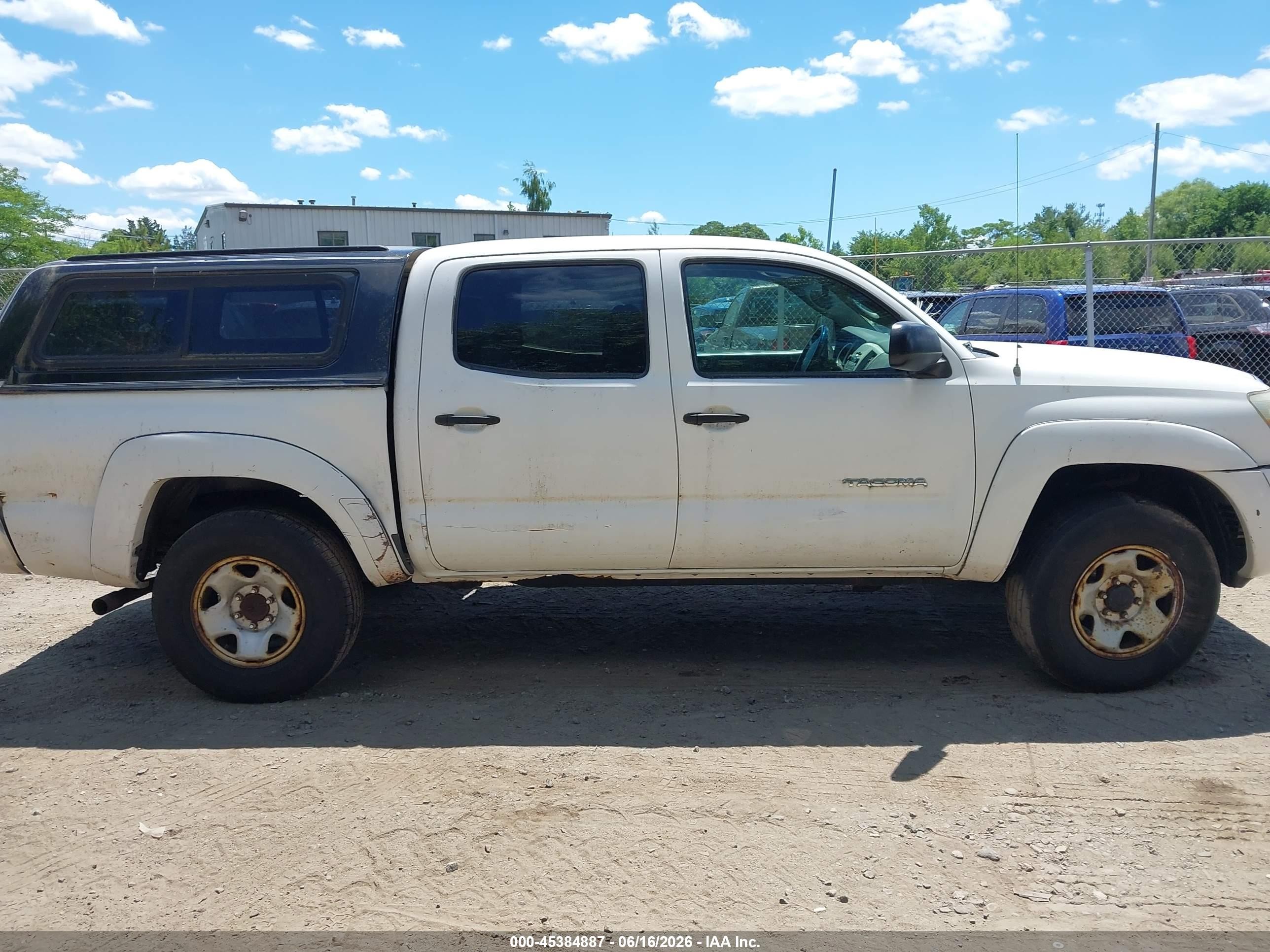 2010 Toyota Tacoma Base V6 White vin: 3TMLU4EN6AM042524