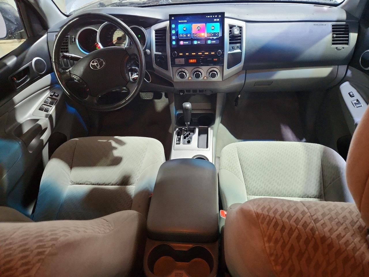 2010 Toyota Tacoma Double Cab Silver vin: 3TMLU4EN6AM054530