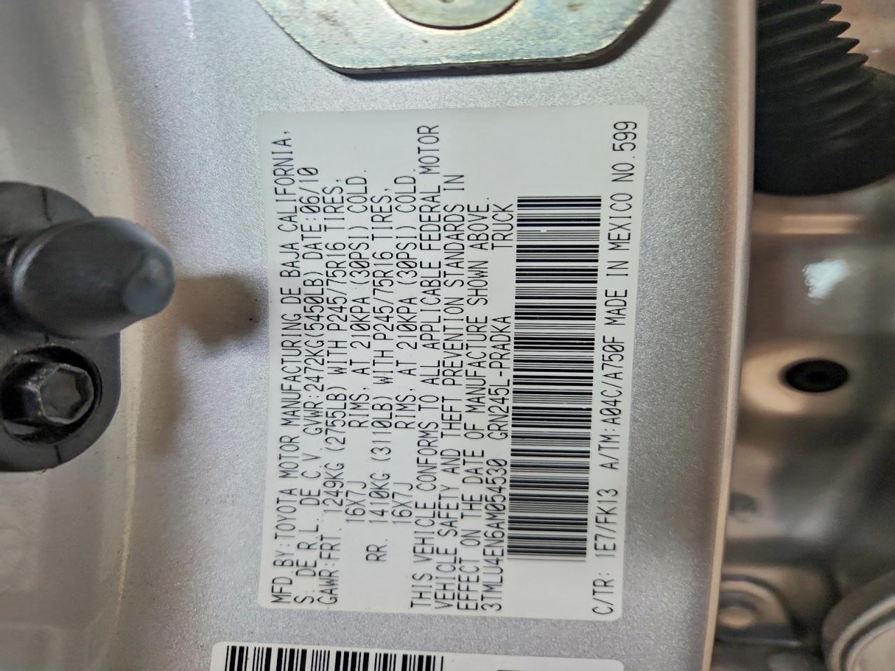 2010 Toyota Tacoma Double Cab Silver vin: 3TMLU4EN6AM054530