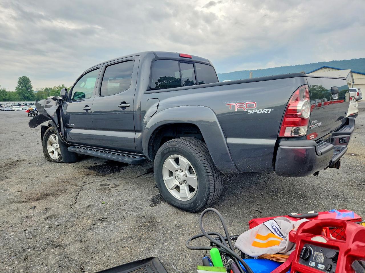 2011 Toyota Tacoma V6 Gray vin: 3TMLU4EN6BM066758