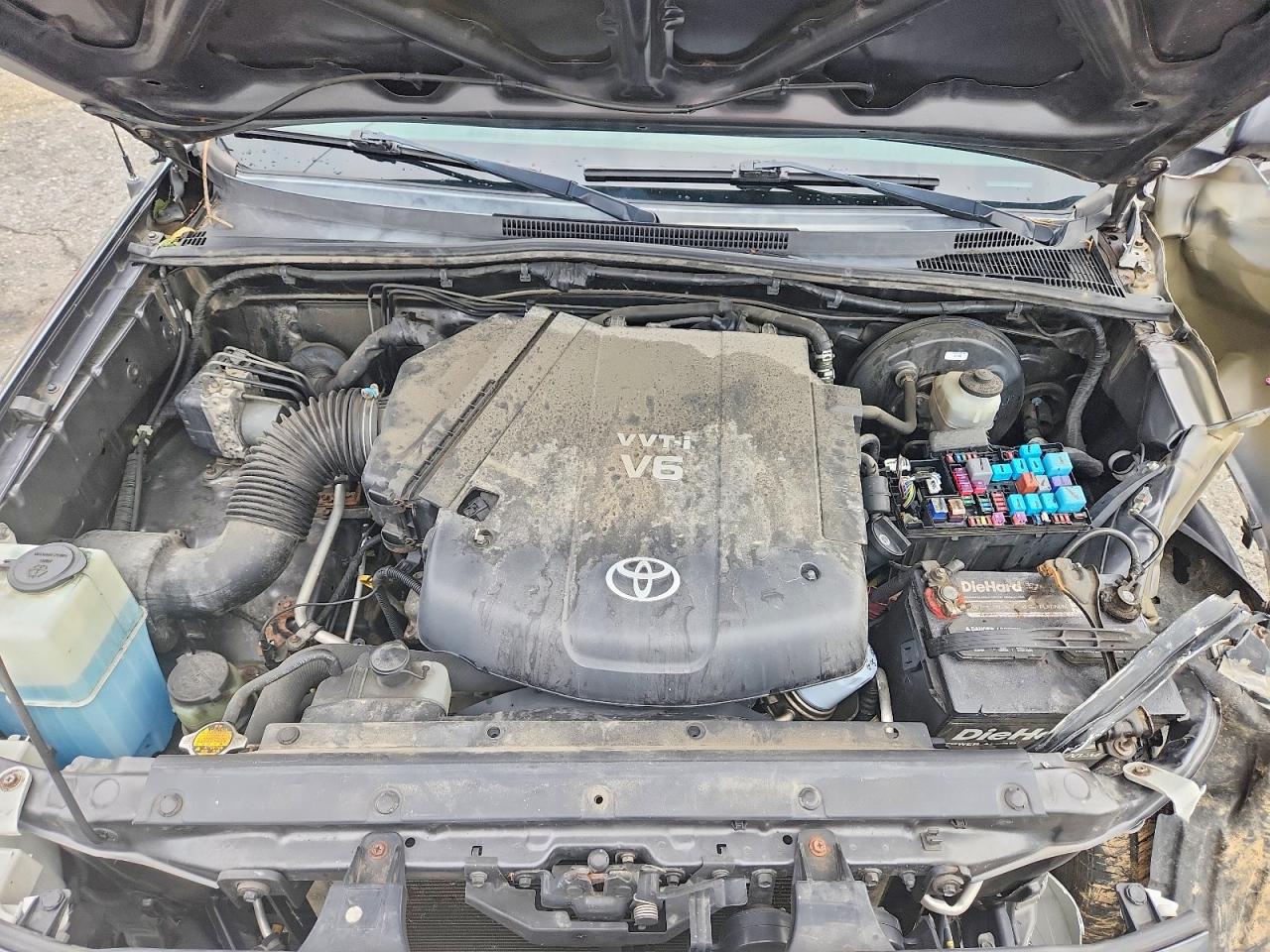2011 Toyota Tacoma V6 Gray vin: 3TMLU4EN6BM066758