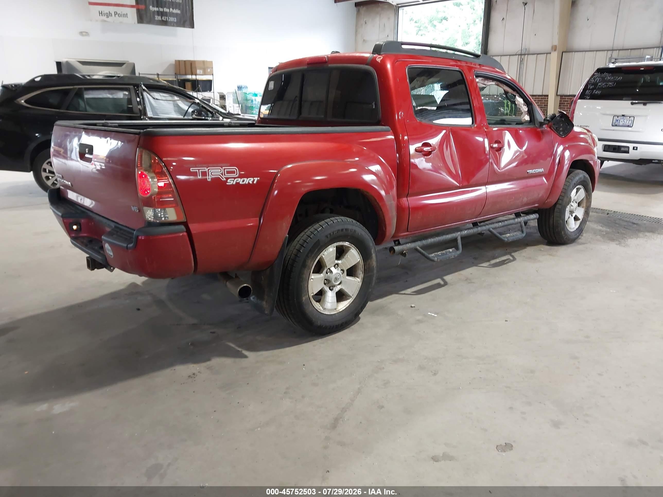 2011 Toyota Tacoma Base V6 Red vin: 3TMLU4EN6BM075671