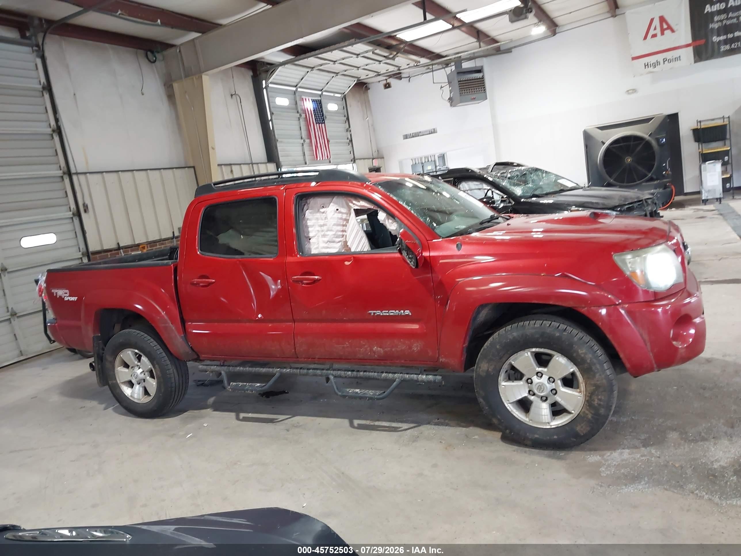 2011 Toyota Tacoma Base V6 Red vin: 3TMLU4EN6BM075671