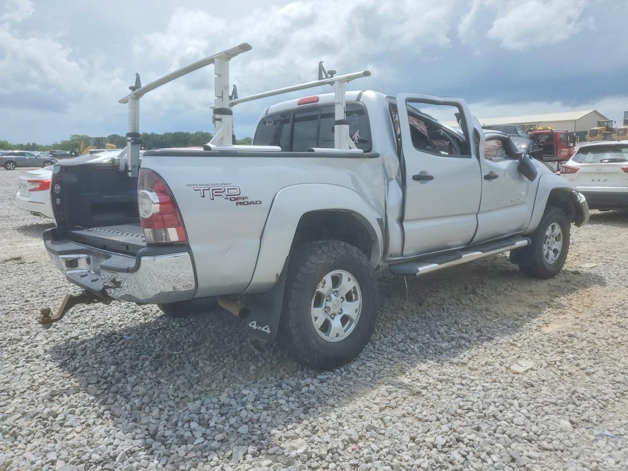 2011 Toyota Tacoma Double Cab Silver vin: 3TMLU4EN6BM078263