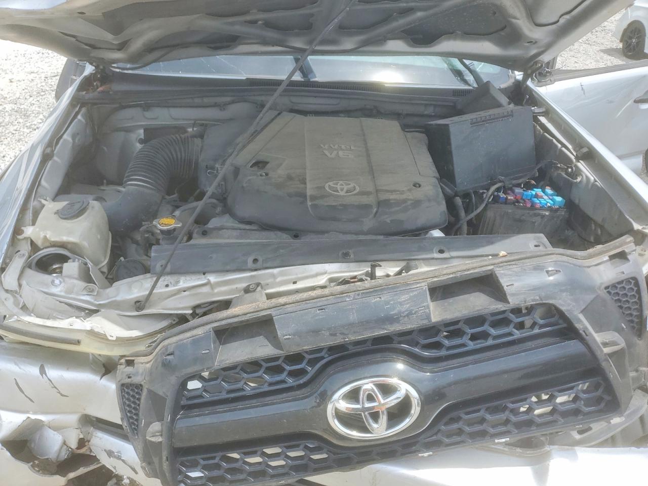 2011 Toyota Tacoma Double Cab Silver vin: 3TMLU4EN6BM078263