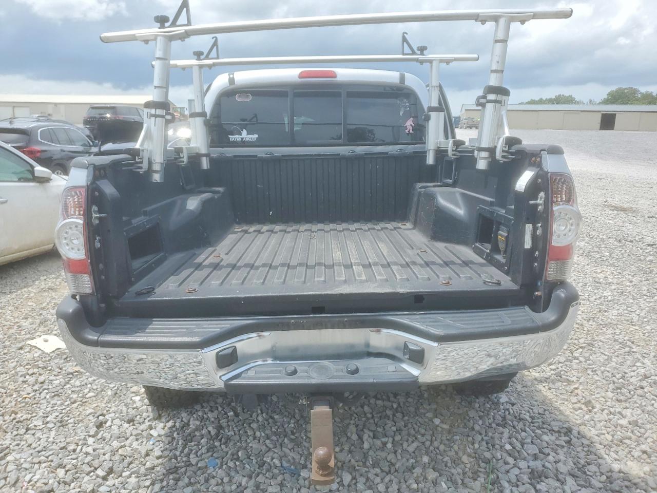 2011 Toyota Tacoma Double Cab Silver vin: 3TMLU4EN6BM078263