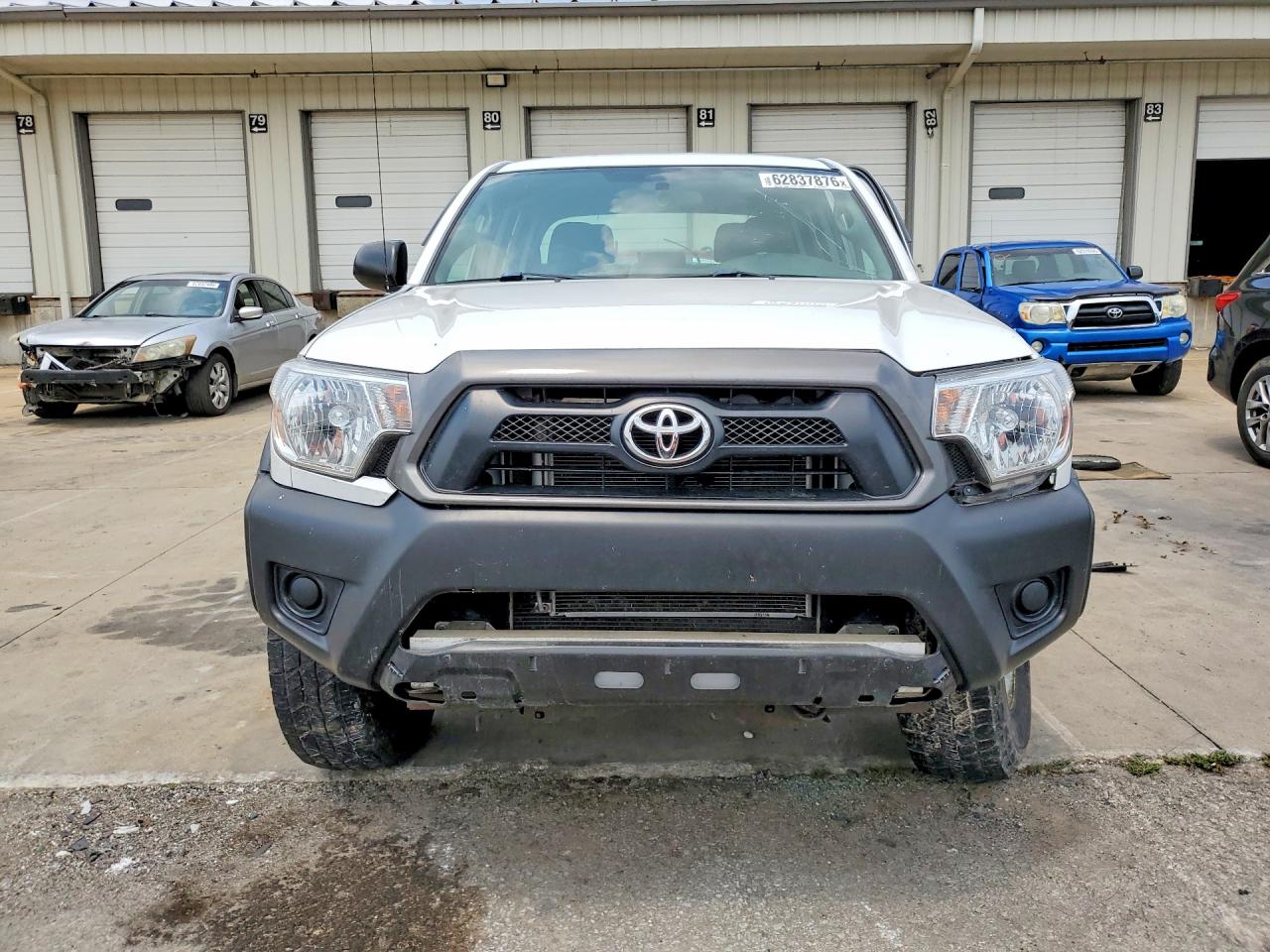 2012 Toyota Tacoma V6 White vin: 3TMLU4EN6CM103020
