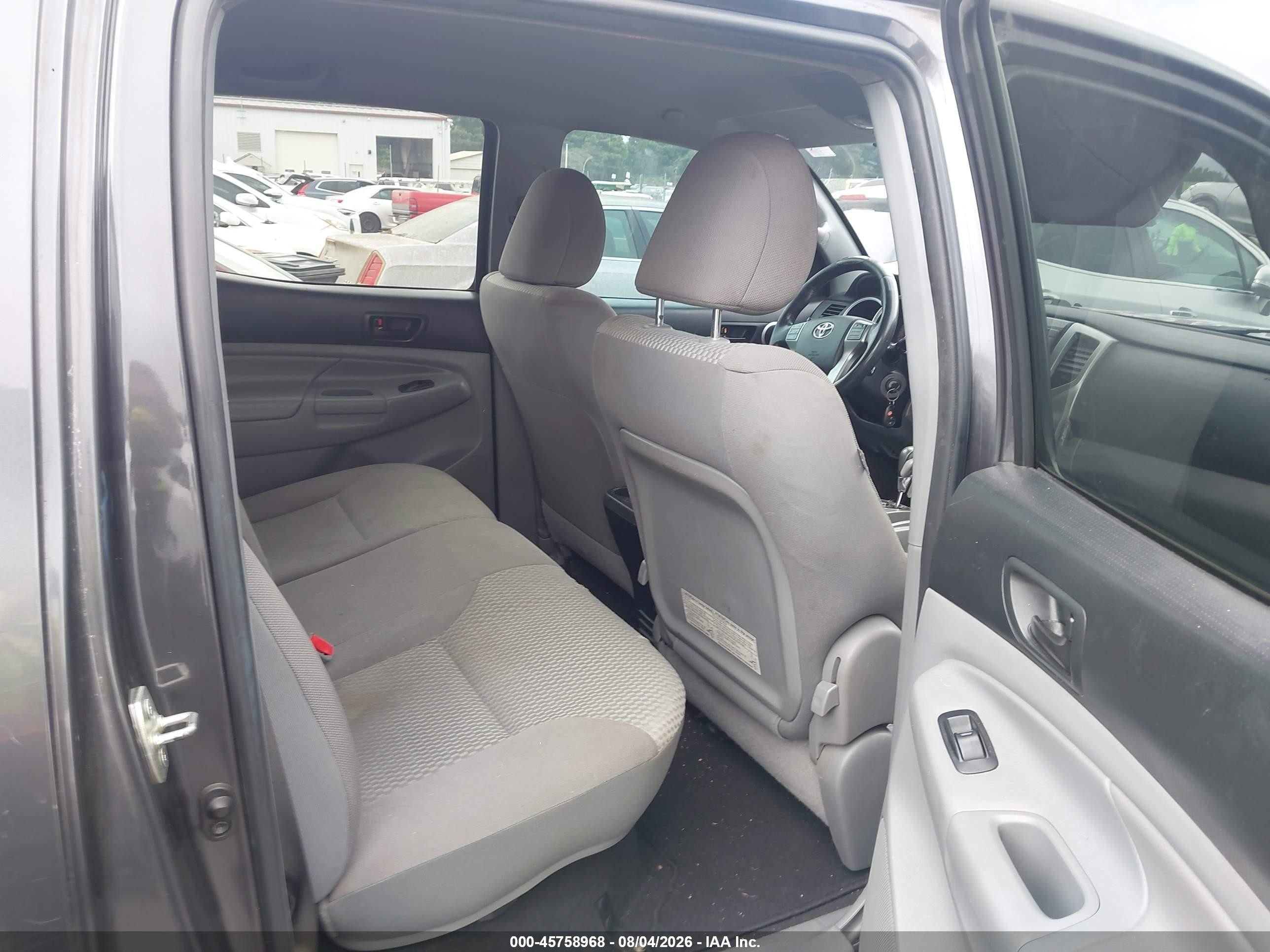 2013 Toyota Tacoma Base V6 Gray vin: 3TMLU4EN6DM109224