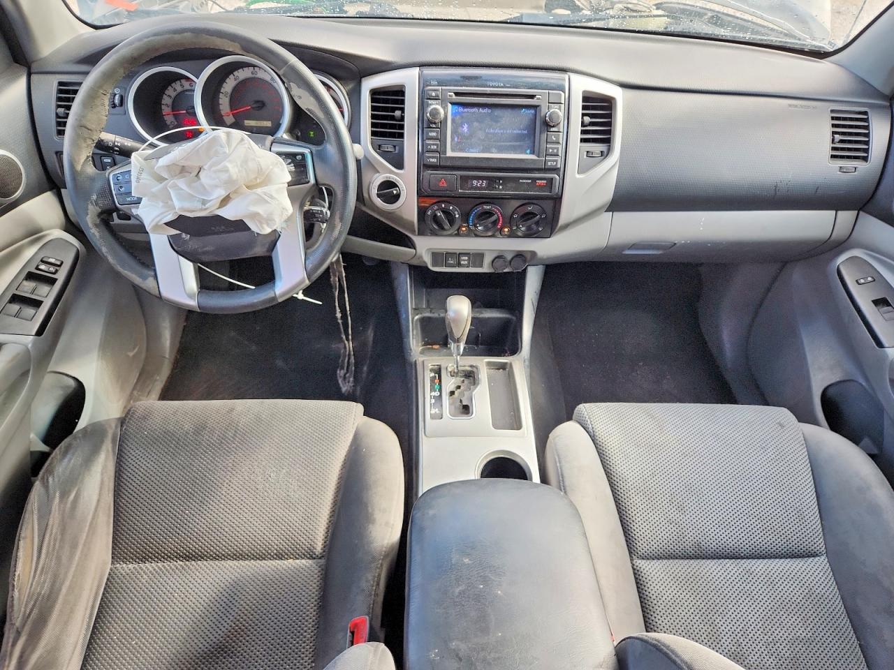 2013 Toyota Tacoma Double Cab Gray vin: 3TMLU4EN6DM121115