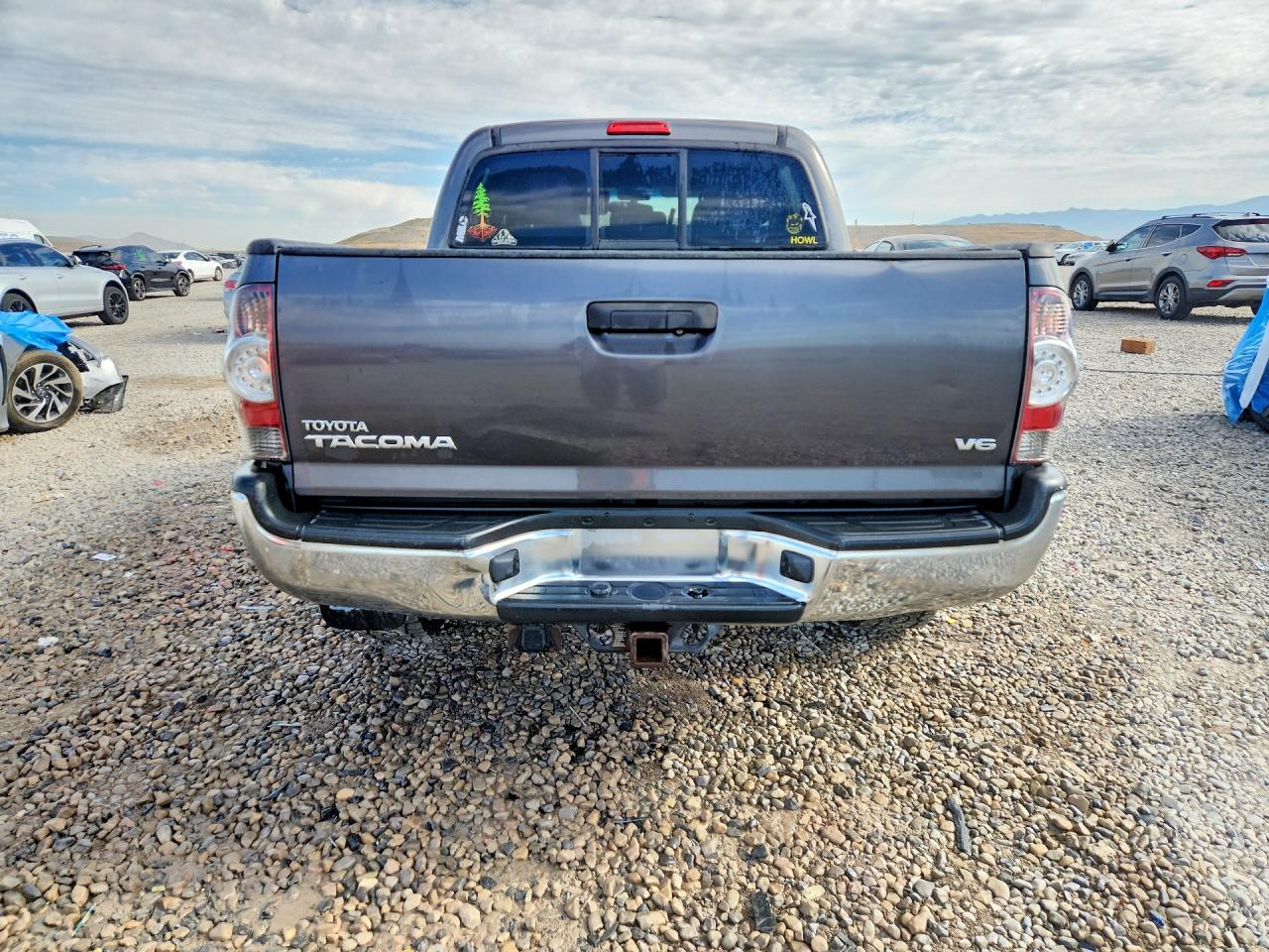 2013 Toyota Tacoma Double Cab Gray vin: 3TMLU4EN6DM121115