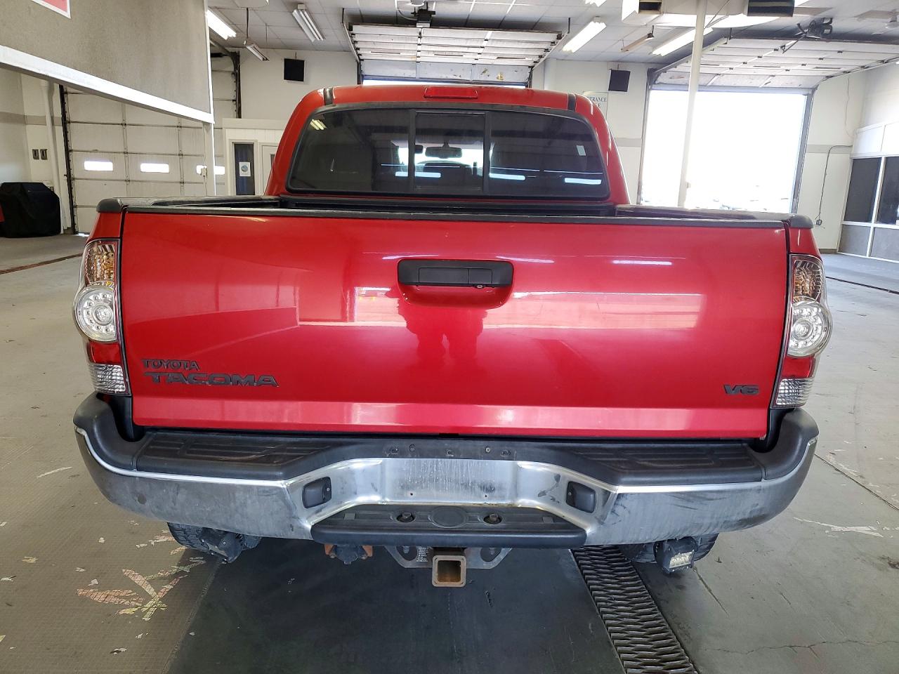 2013 Toyota Tacoma Double Cab Красный vin: 3TMLU4EN6DM122619