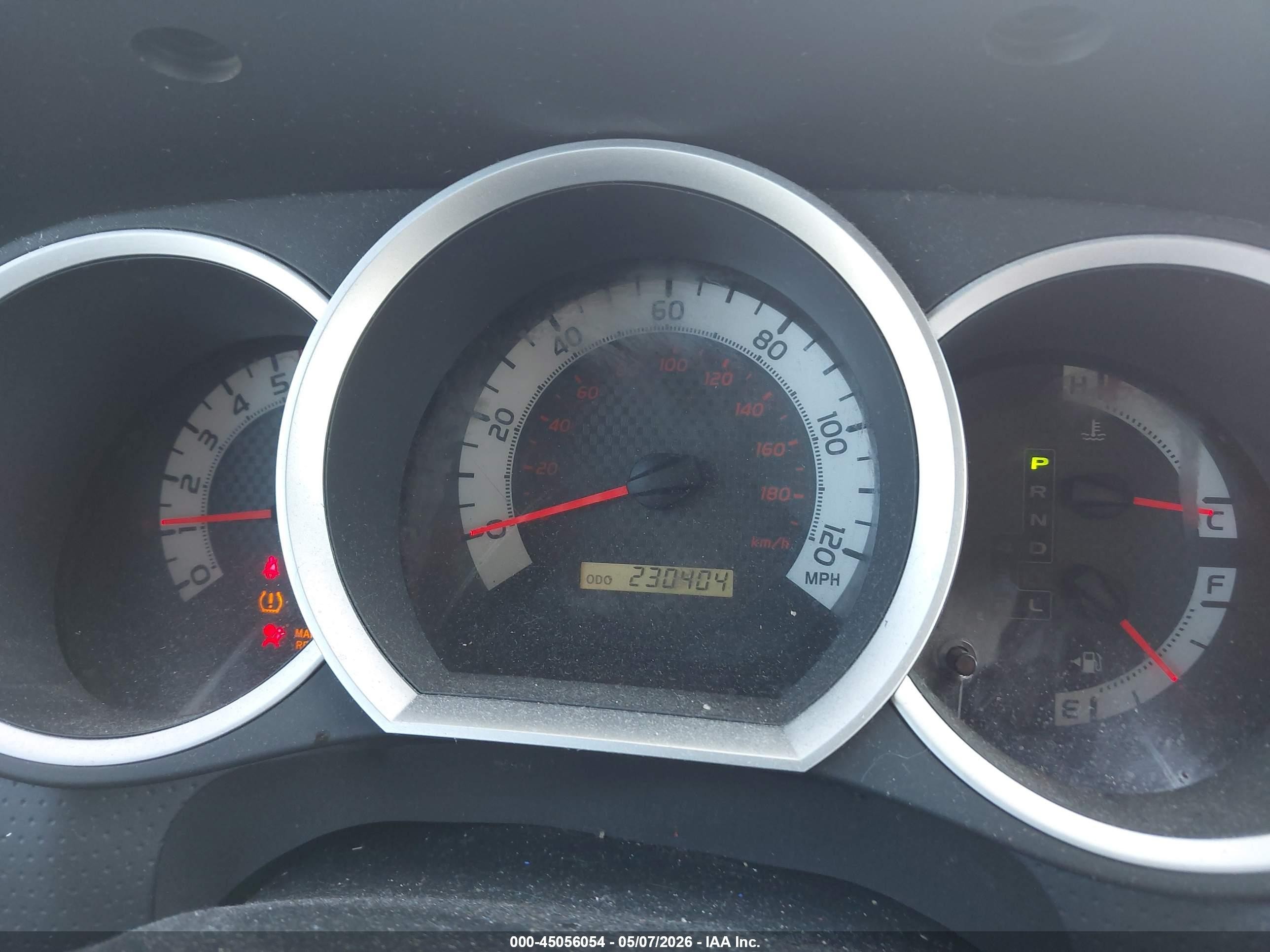 2013 Toyota Tacoma Base V6 Белый vin: 3TMLU4EN6DM126069