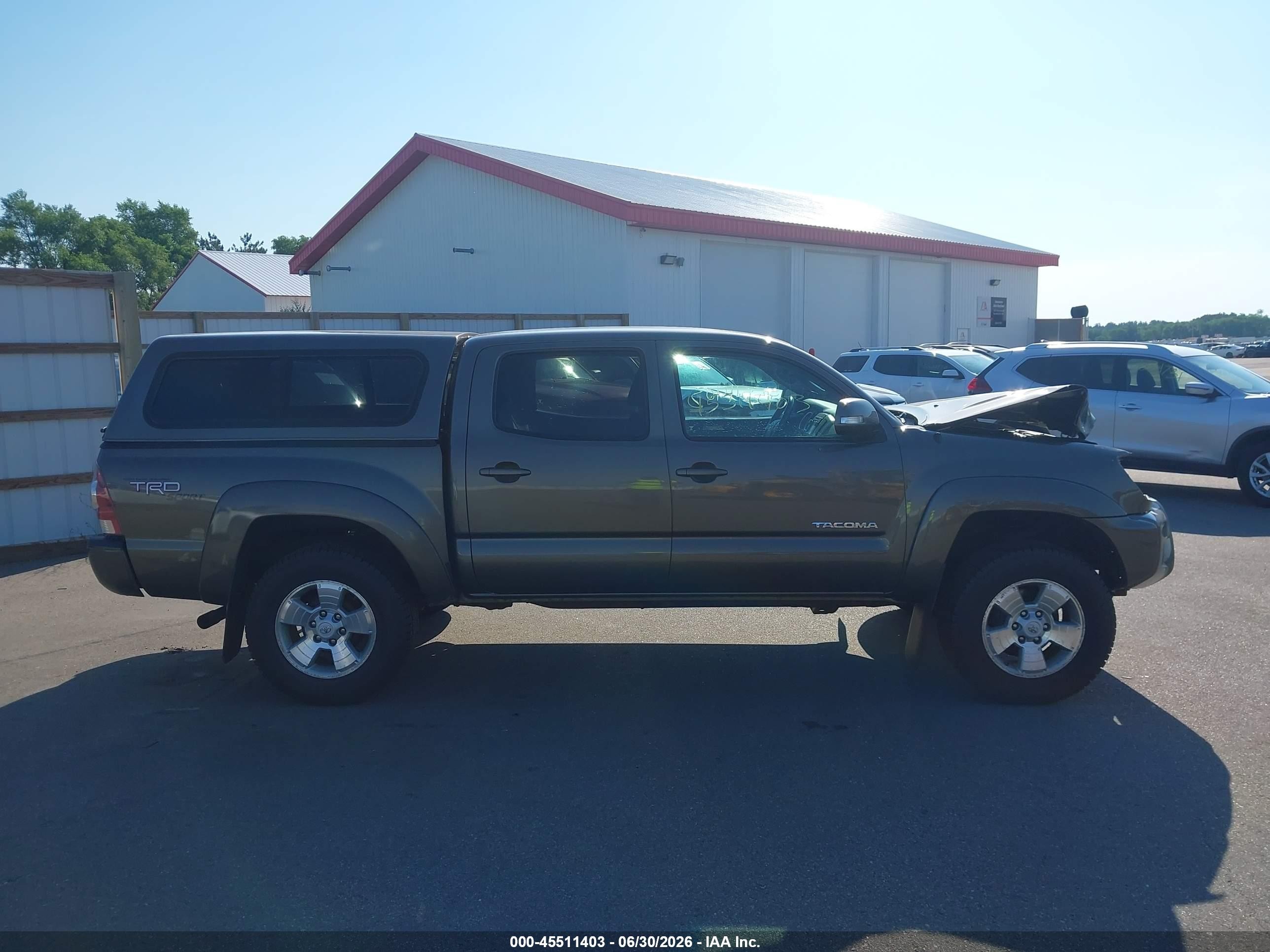 2013 Toyota Tacoma Base V6 Gray vin: 3TMLU4EN6DM130316