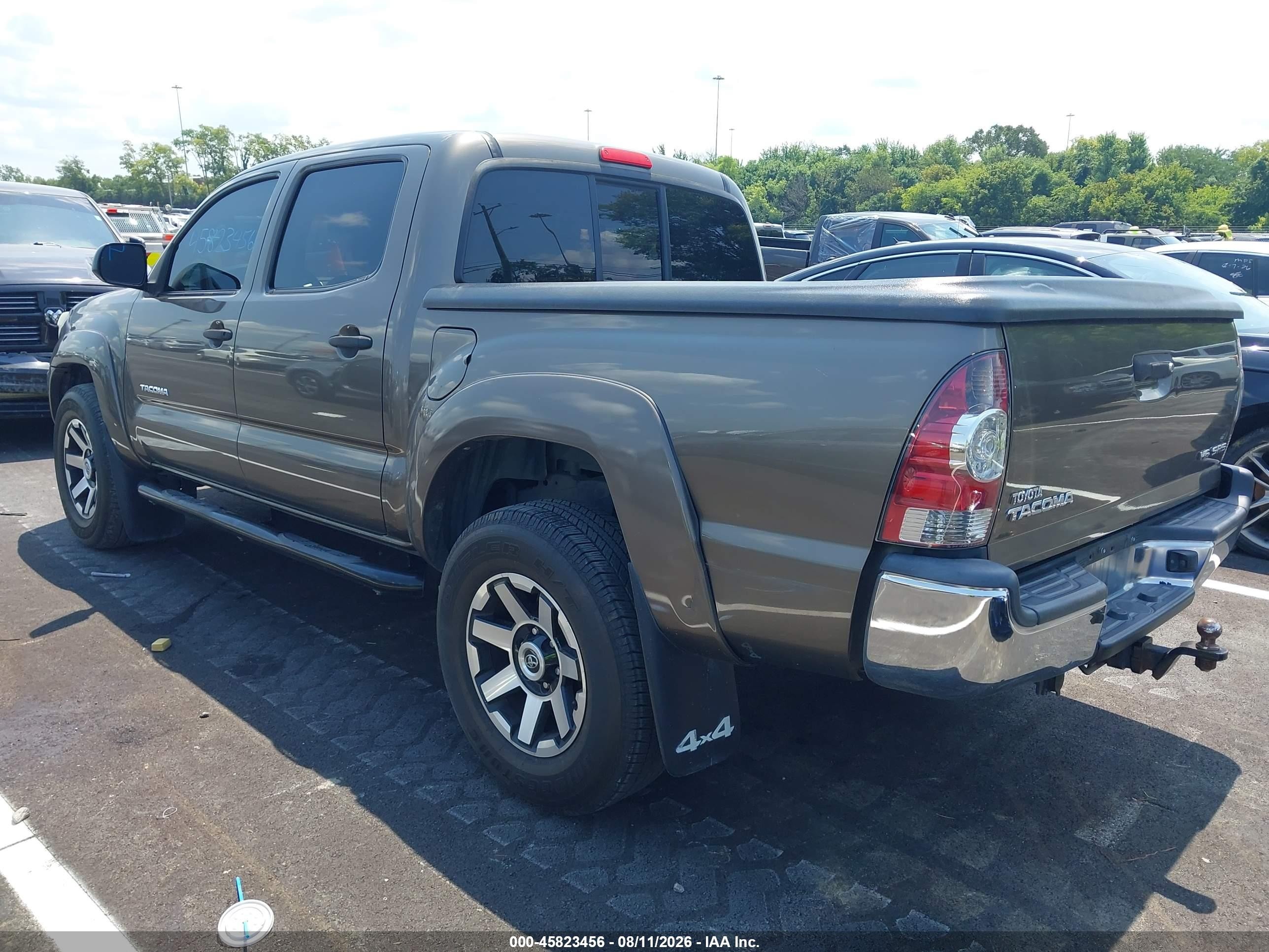 2013 Toyota Tacoma Base V6 Gold vin: 3TMLU4EN6DM131417