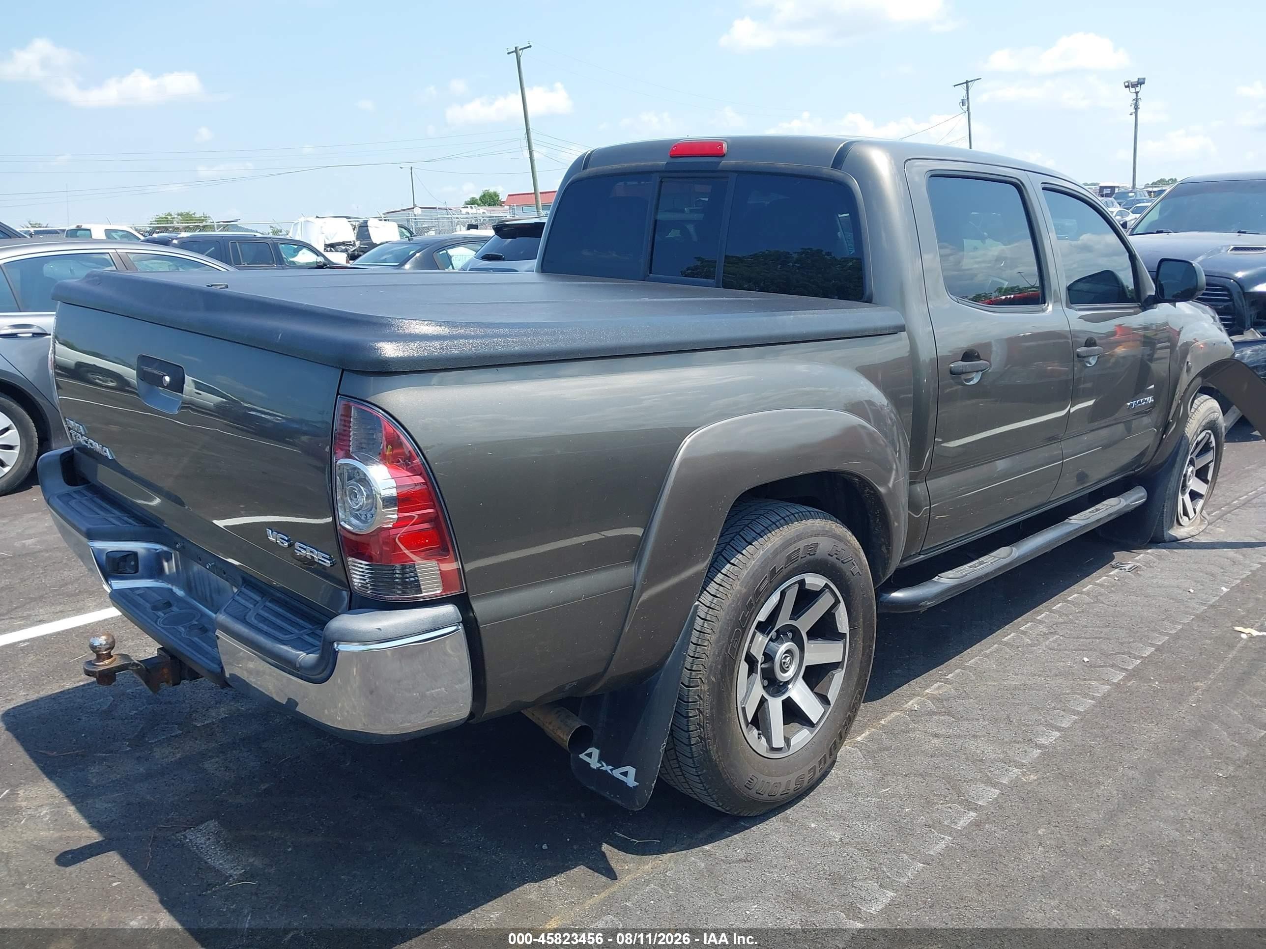 2013 Toyota Tacoma Base V6 Gold vin: 3TMLU4EN6DM131417