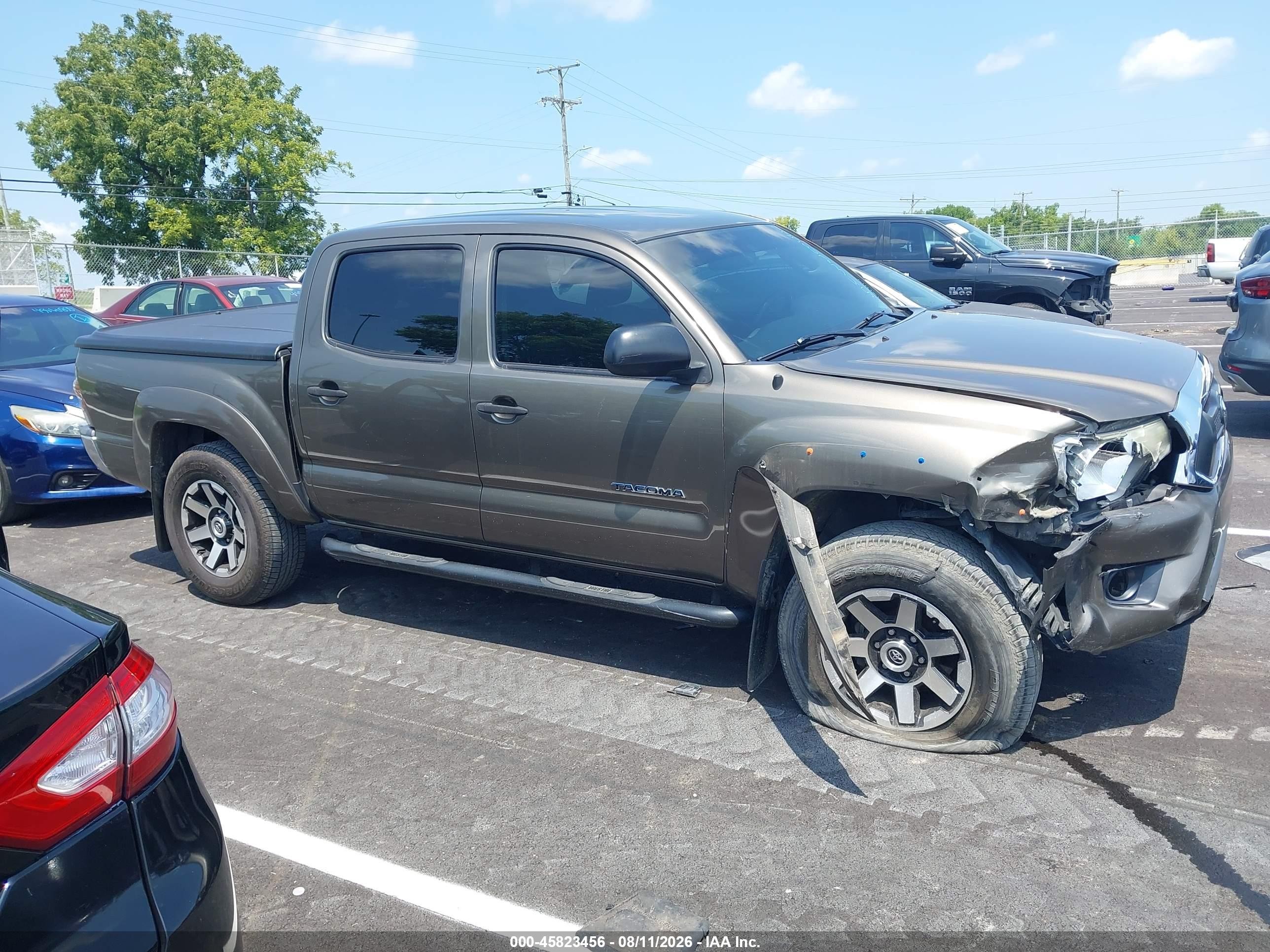 2013 Toyota Tacoma Base V6 Gold vin: 3TMLU4EN6DM131417