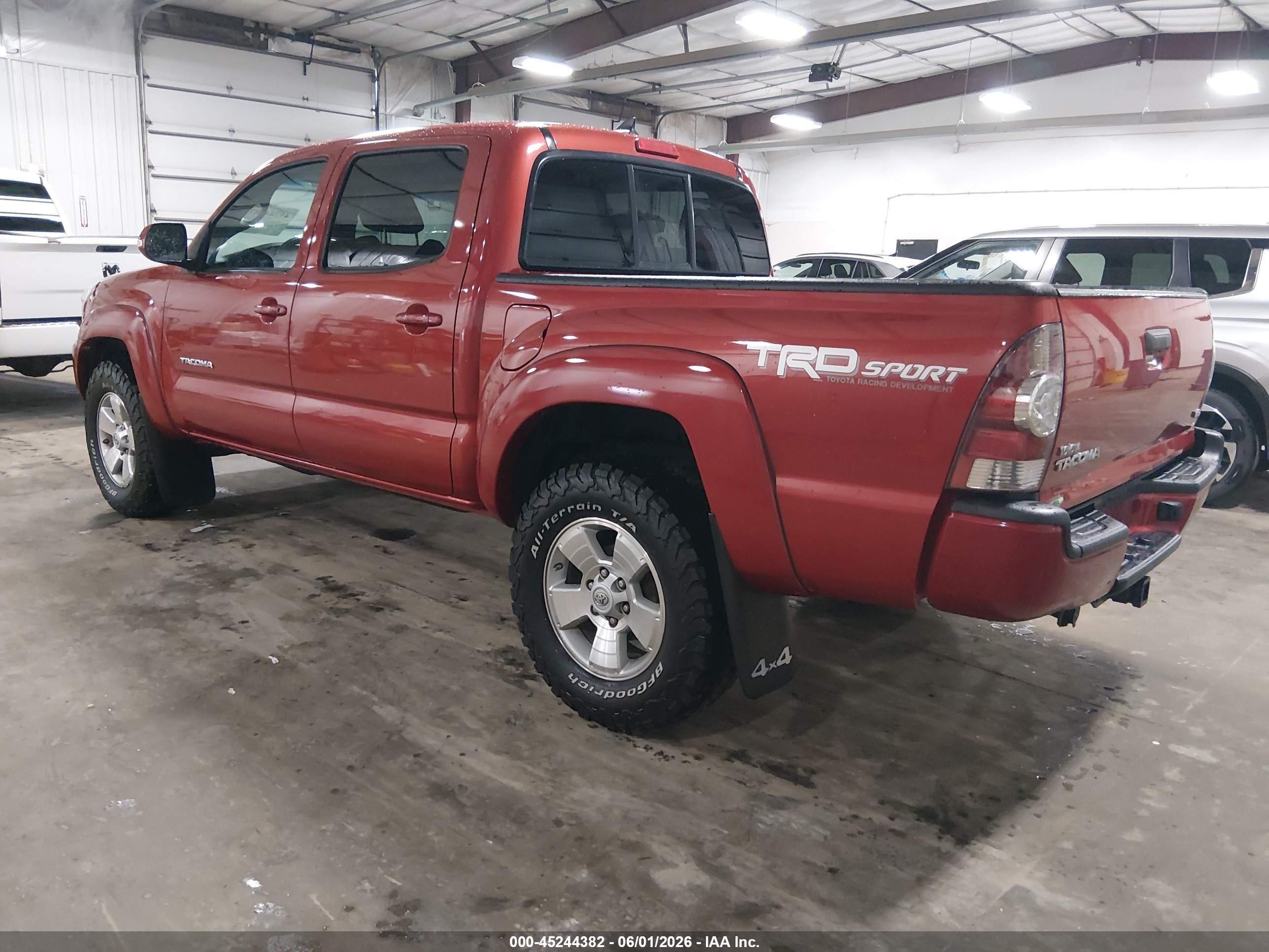 2014 Toyota Tacoma Base V6 Red vin: 3TMLU4EN6EM142080