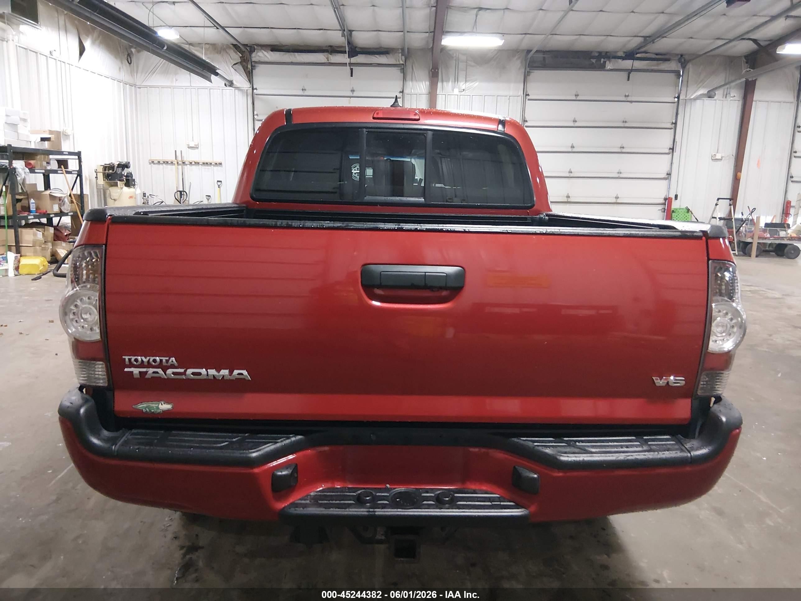 2014 Toyota Tacoma Base V6 Red vin: 3TMLU4EN6EM142080