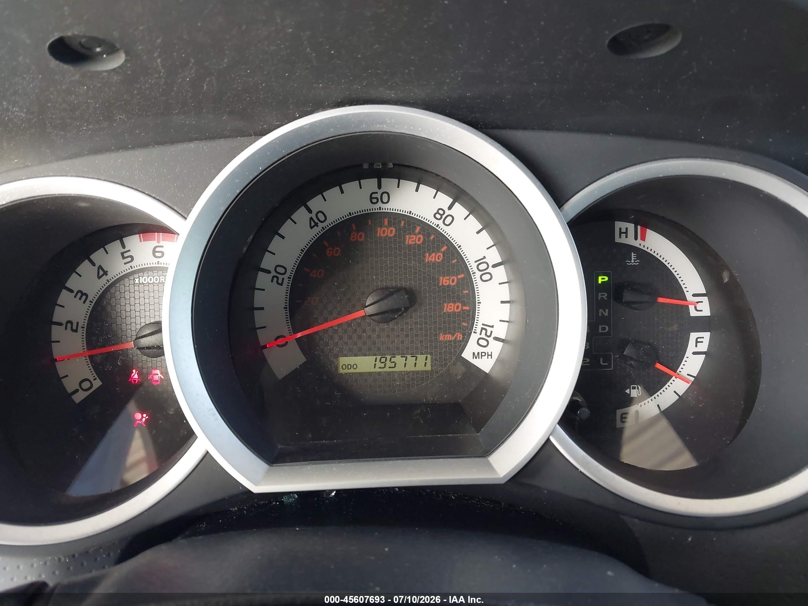 2014 Toyota Tacoma Base V6 White vin: 3TMLU4EN6EM162216