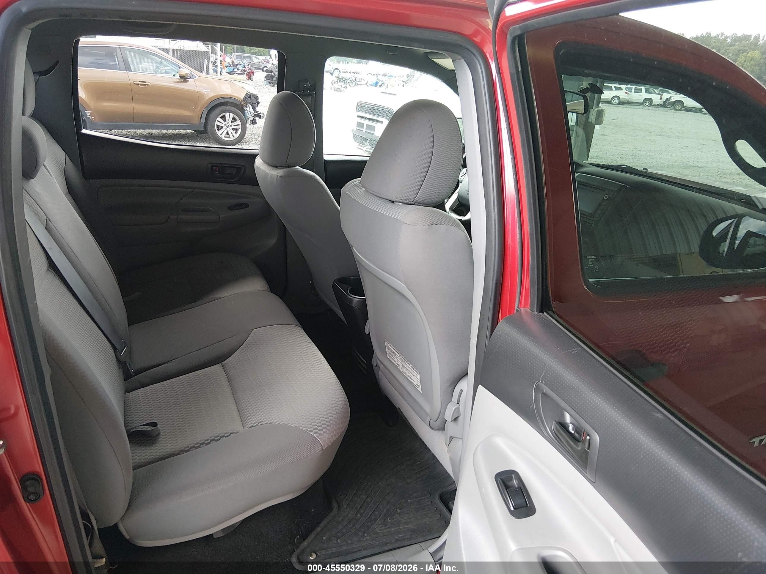 2014 Toyota Tacoma Base V6 Red vin: 3TMLU4EN6EM162586