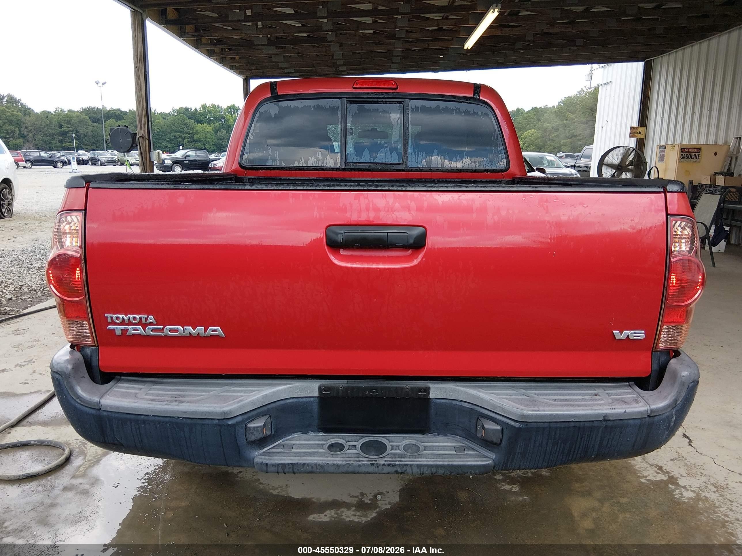2014 Toyota Tacoma Base V6 Red vin: 3TMLU4EN6EM162586