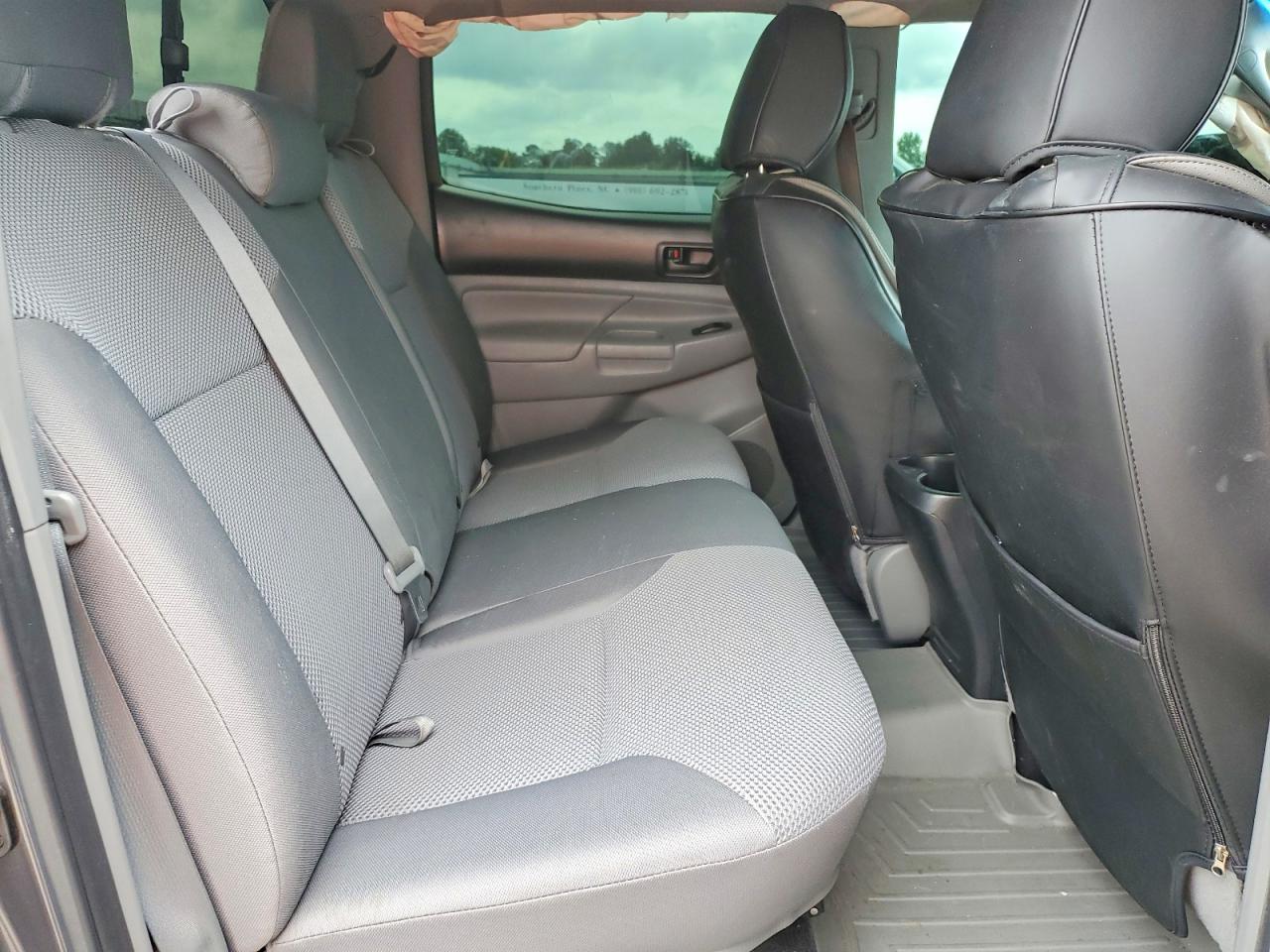 2015 Toyota Tacoma V6 Gray vin: 3TMLU4EN6FM165781