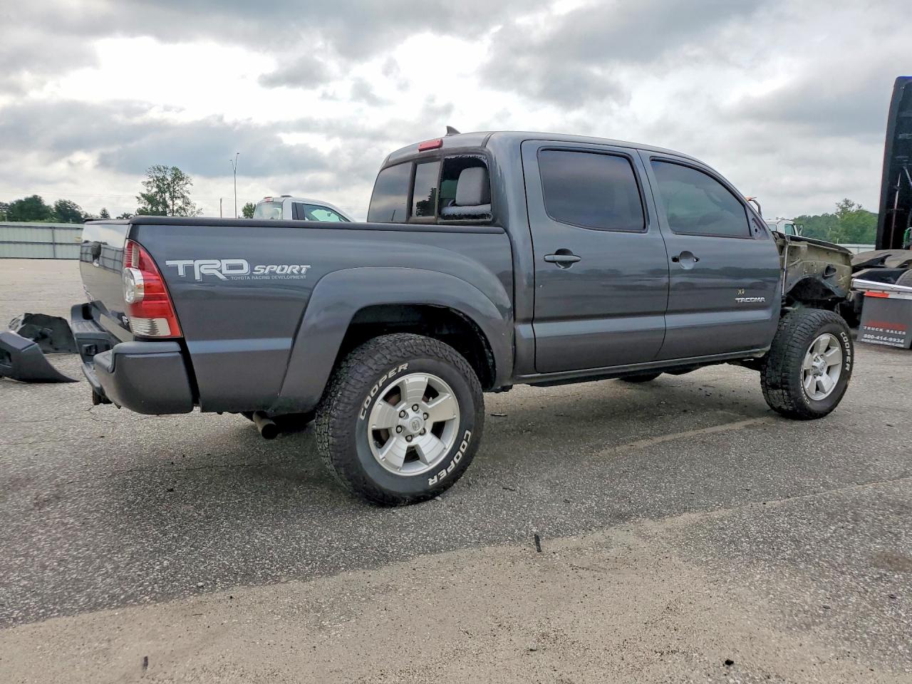 2015 Toyota Tacoma V6 Gray vin: 3TMLU4EN6FM165781