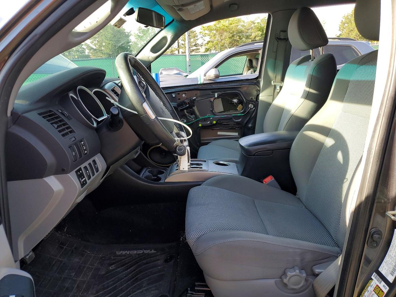 2015 Toyota Tacoma V6 Gray vin: 3TMLU4EN6FM174870