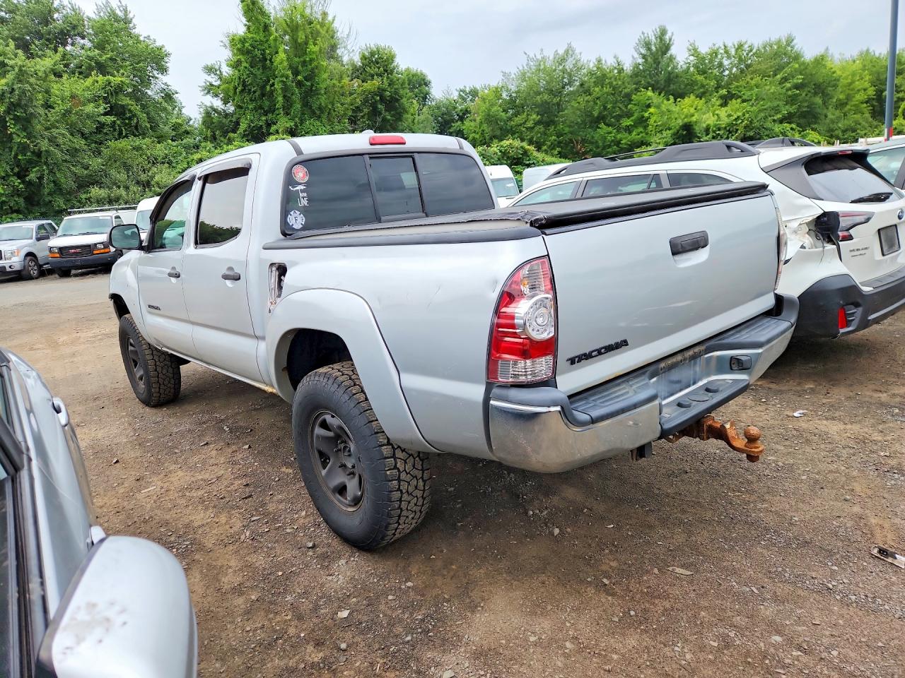 2010 Toyota Tacoma Double Cab Silver vin: 3TMLU4EN7AM043455