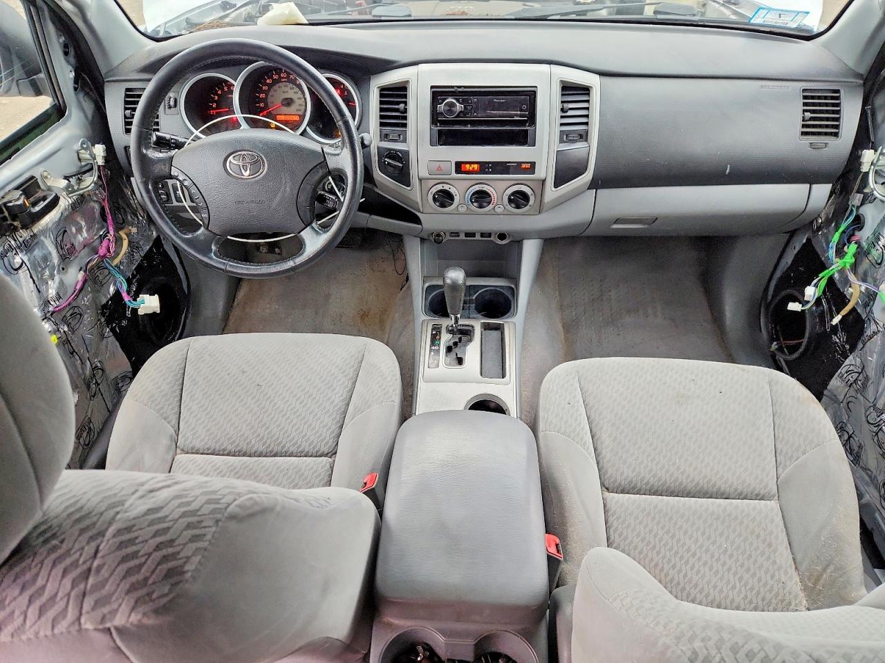 2010 Toyota Tacoma Double Cab Silver vin: 3TMLU4EN7AM043455