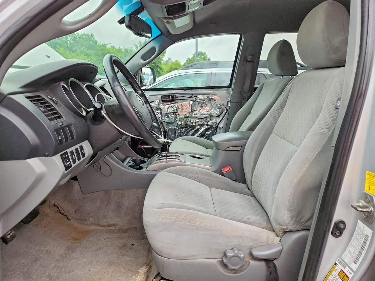 2010 Toyota Tacoma Double Cab Silver vin: 3TMLU4EN7AM043455