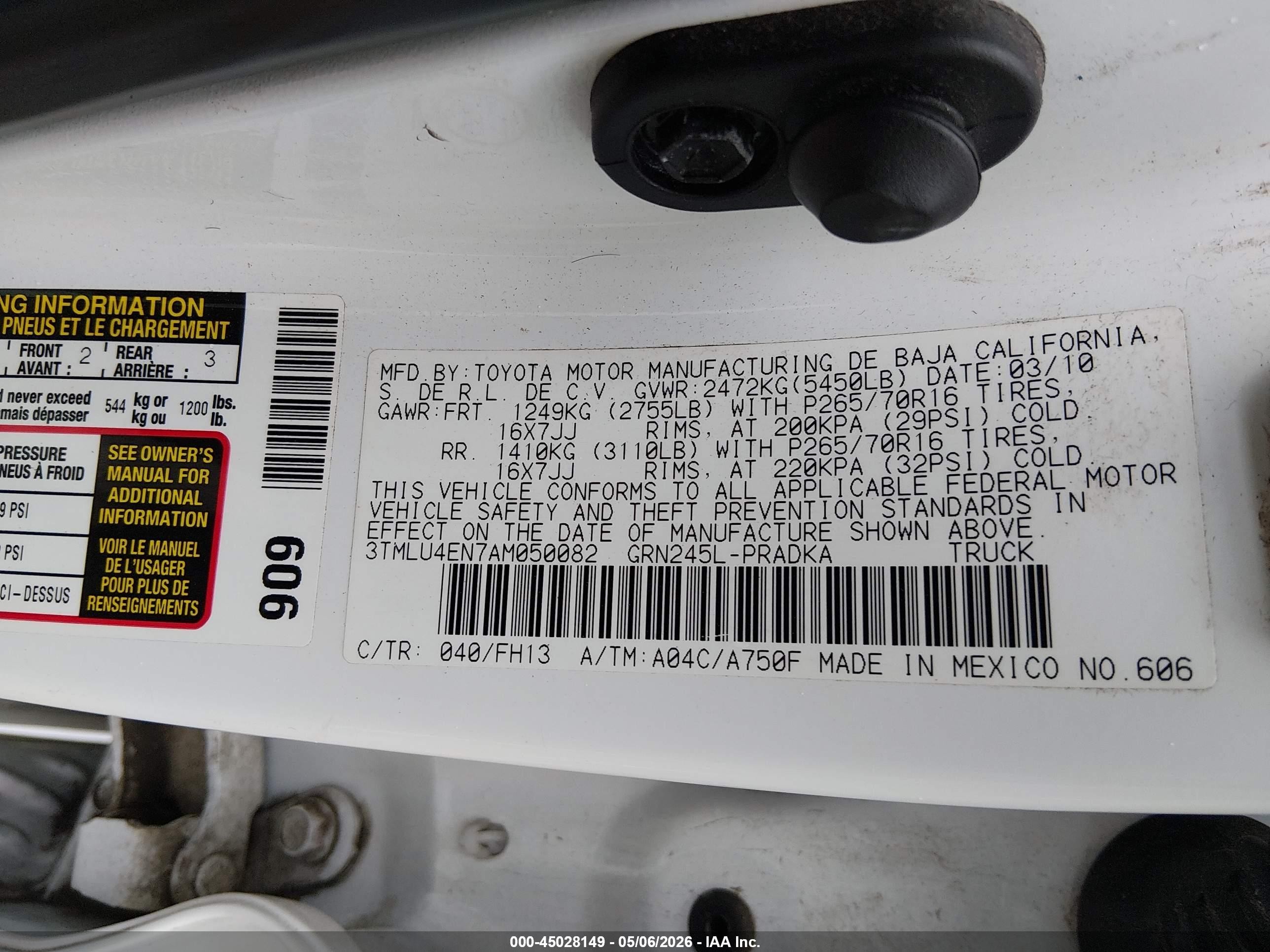 2010 Toyota Tacoma Base V6 White vin: 3TMLU4EN7AM050082