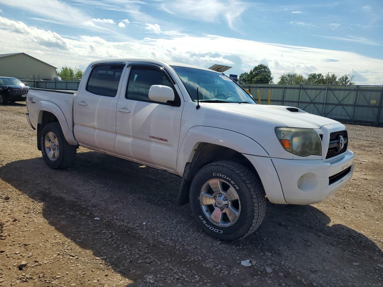 2011 Toyota Tacoma V6 Белый vin: 3TMLU4EN7BM065358