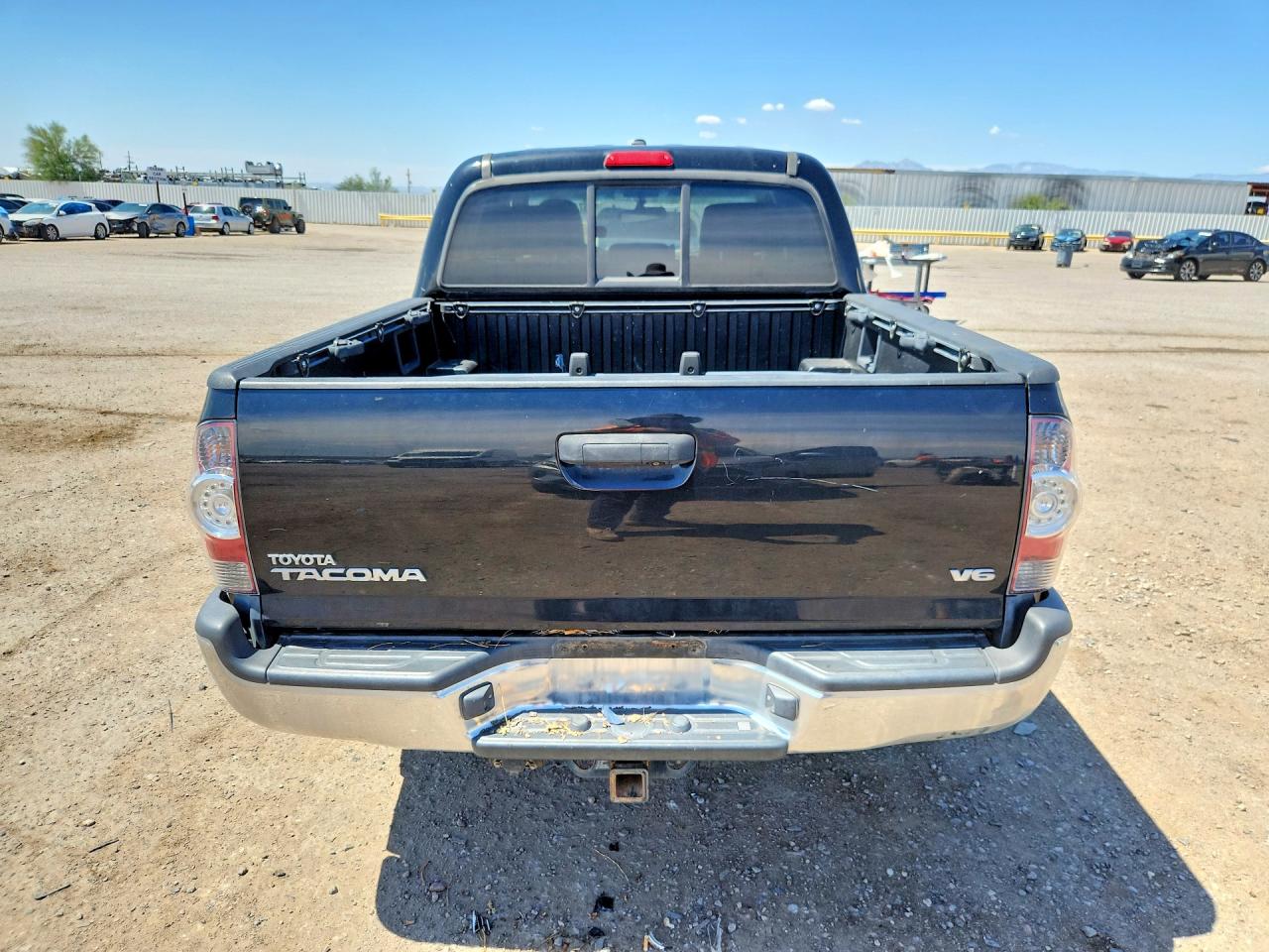 2011 Toyota Tacoma Double Cab Black vin: 3TMLU4EN7BM072374