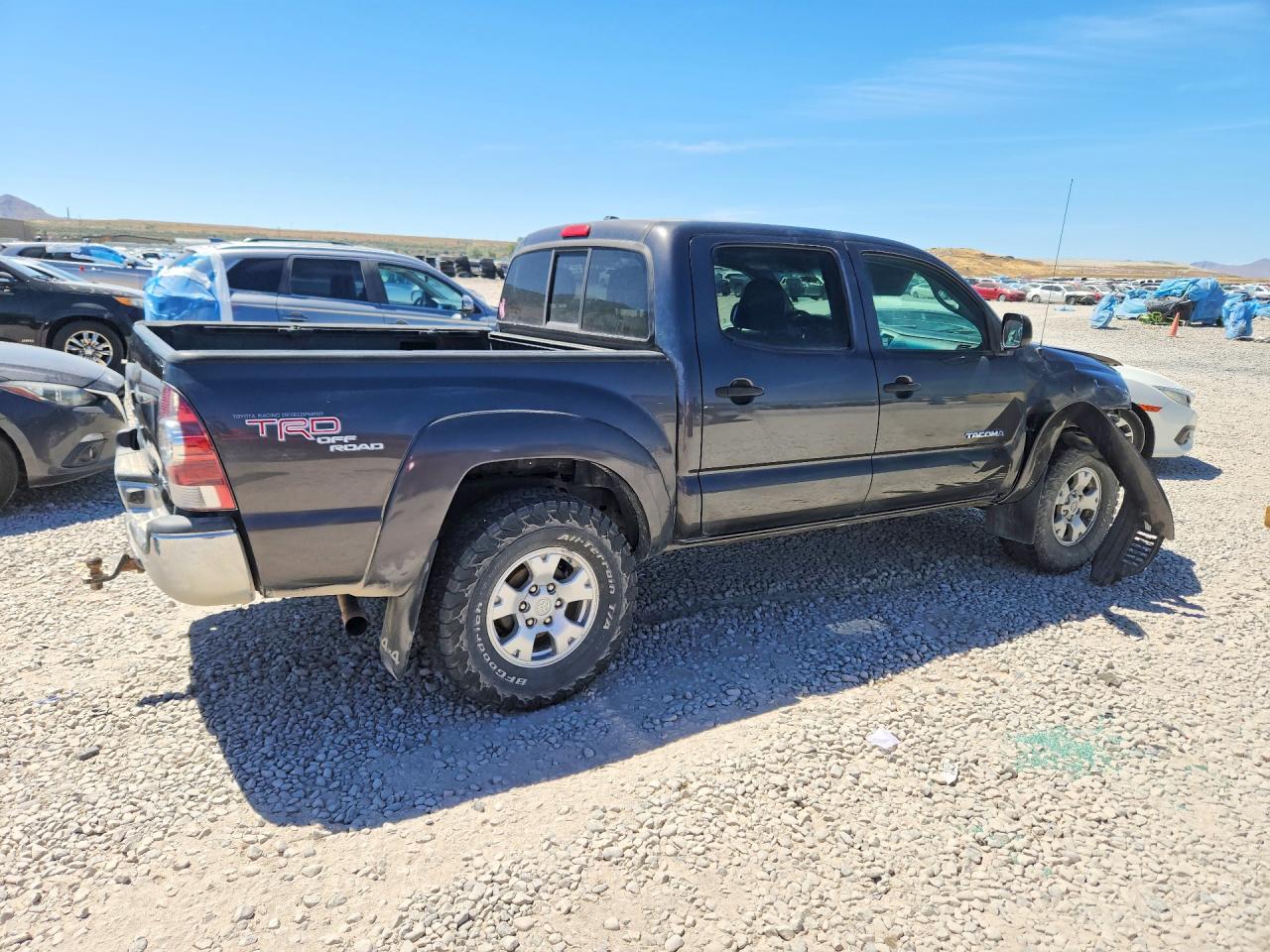 2011 Toyota Tacoma Double Cab Gray vin: 3TMLU4EN7BM076232