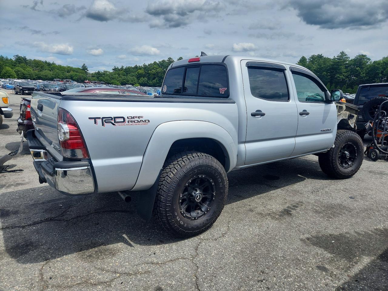 2012 Toyota Tacoma Double Cab Silver vin: 3TMLU4EN7CM098149